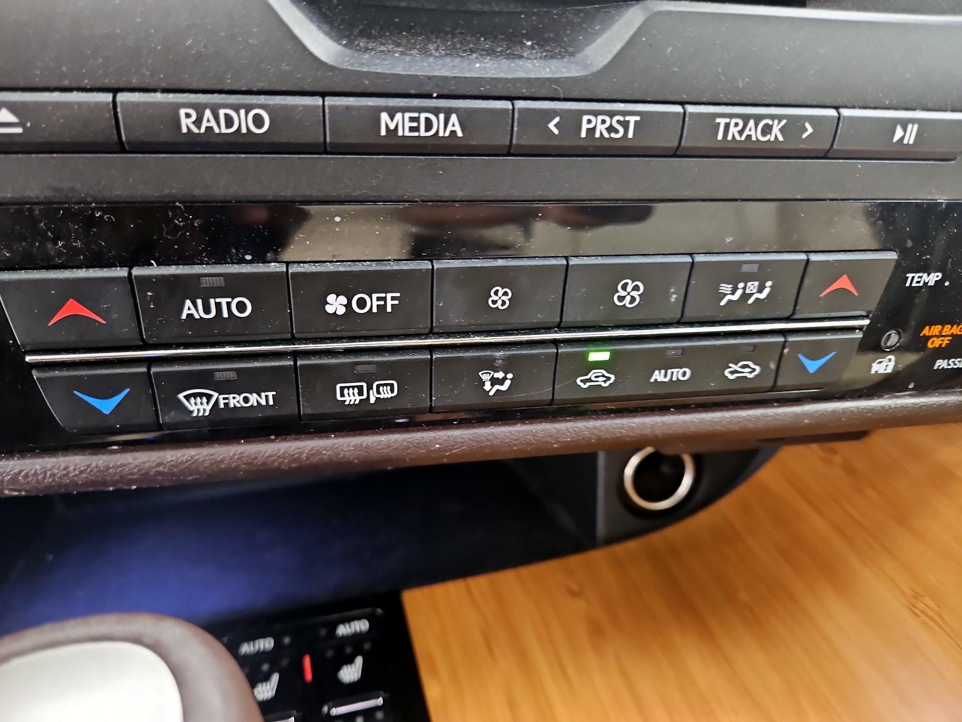Thumbnail: 2016 Lexus RX - 17