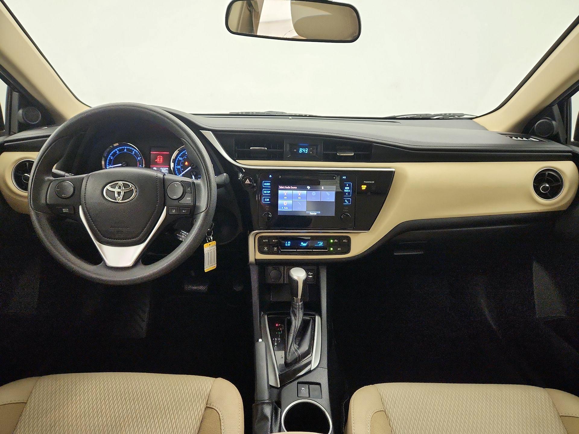 Thumbnail: 2017 Toyota Corolla - 9