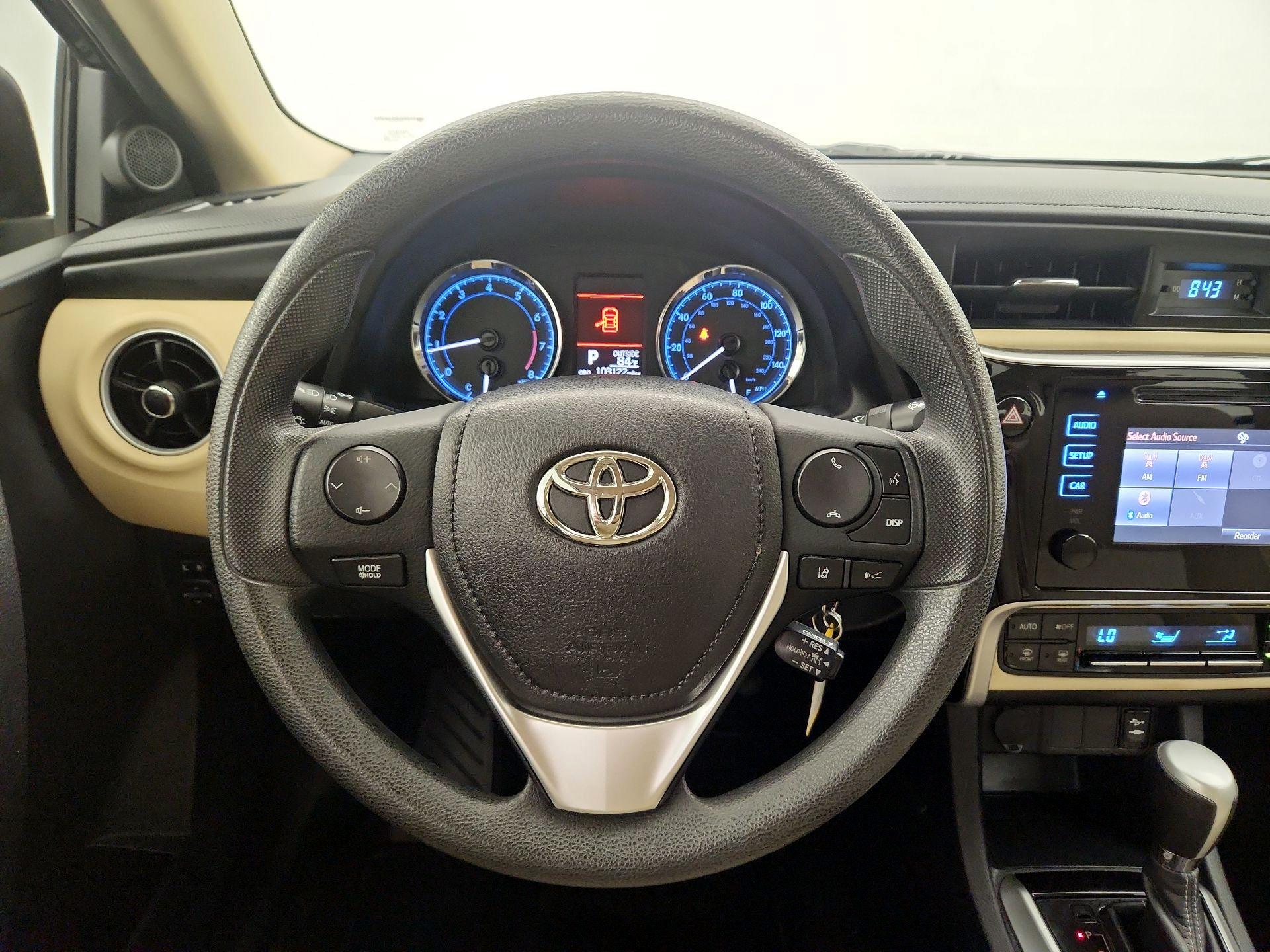 Thumbnail: 2017 Toyota Corolla - 10