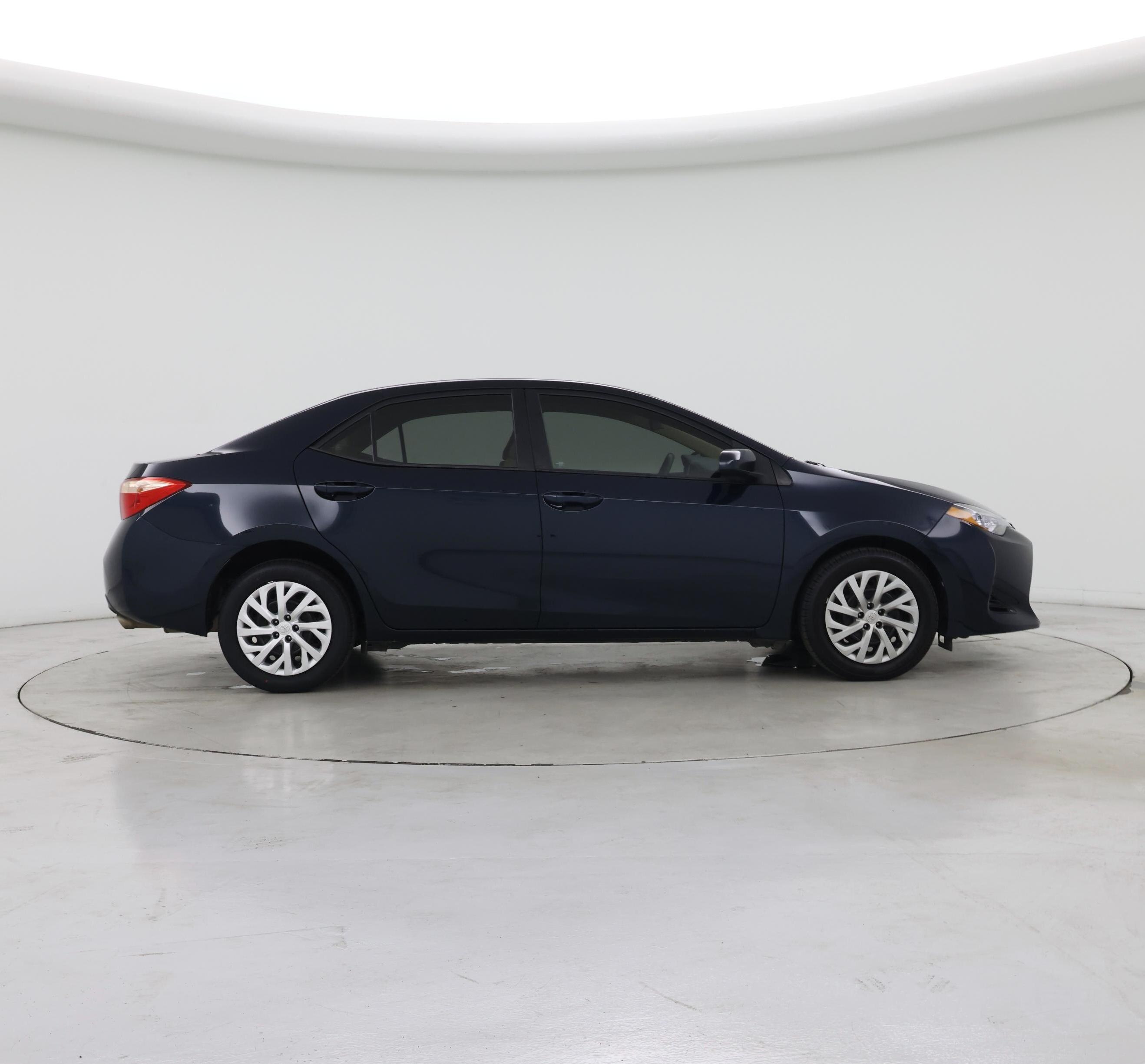 Thumbnail: 2017 Toyota Corolla - 7