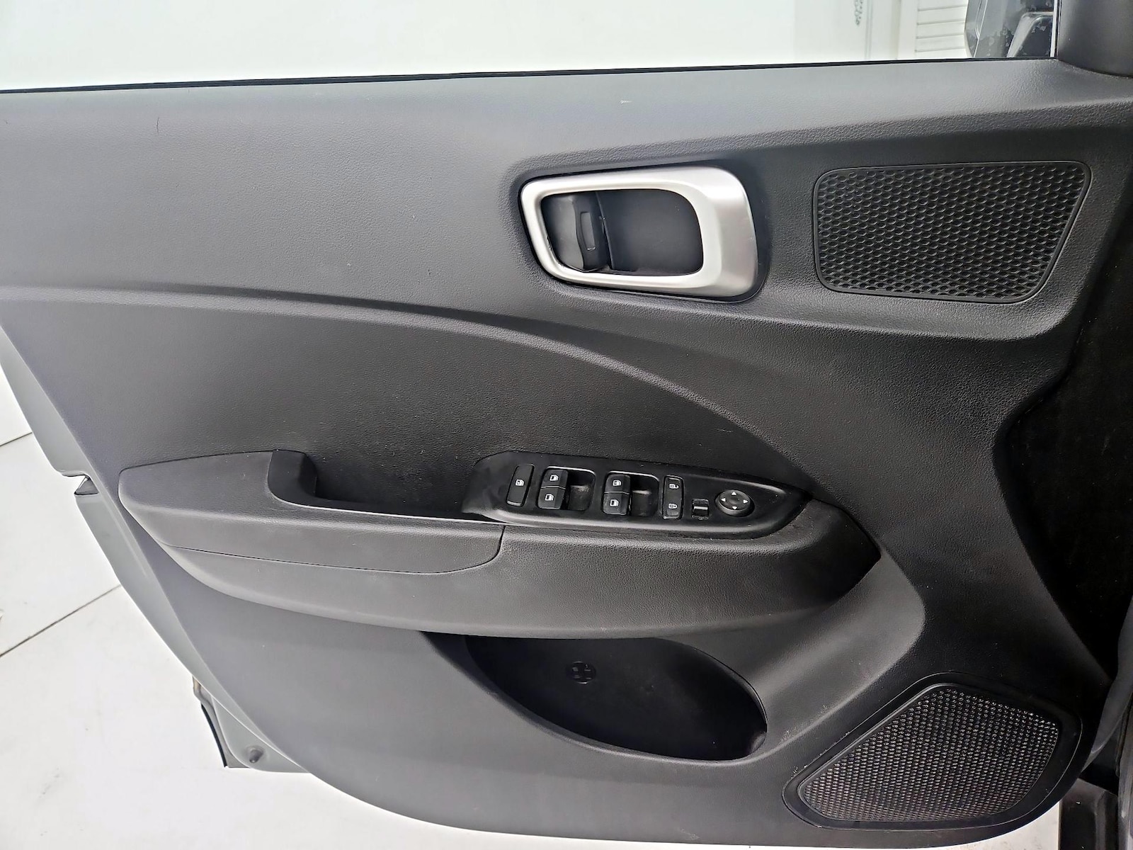 2023 Hyundai Venue SE - Photo 13