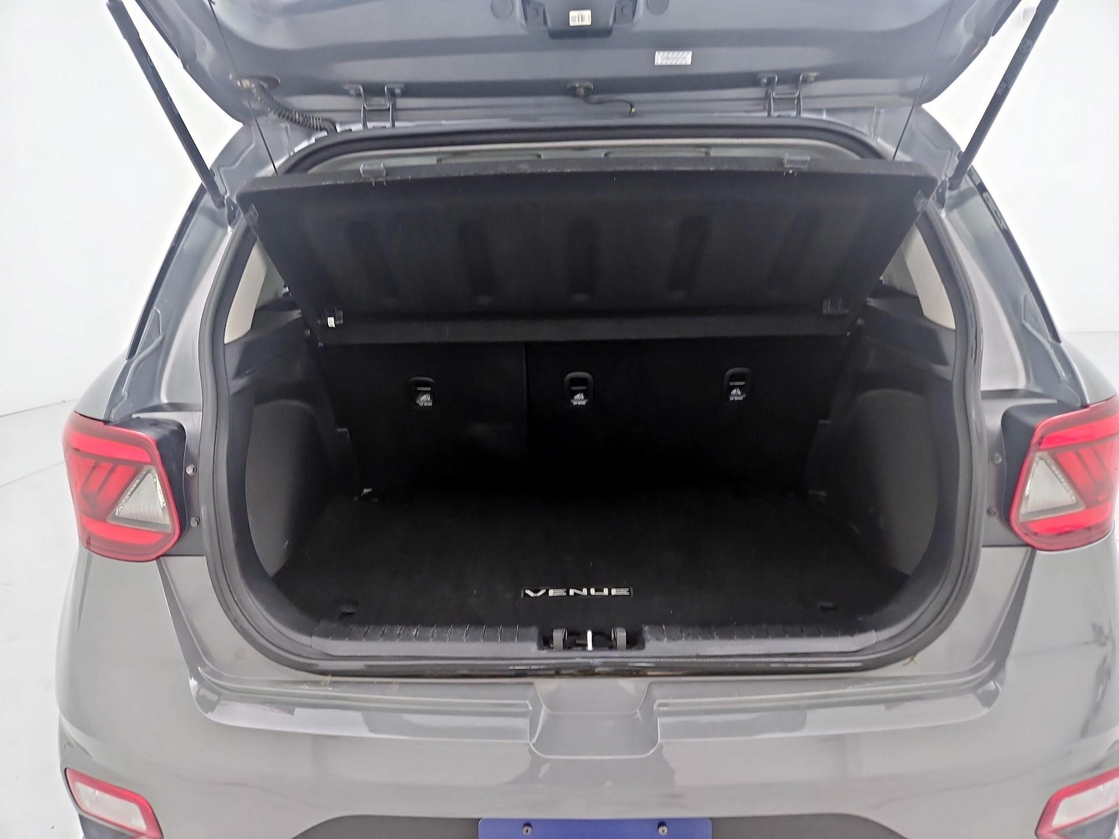 2023 Hyundai Venue SE - Photo 21