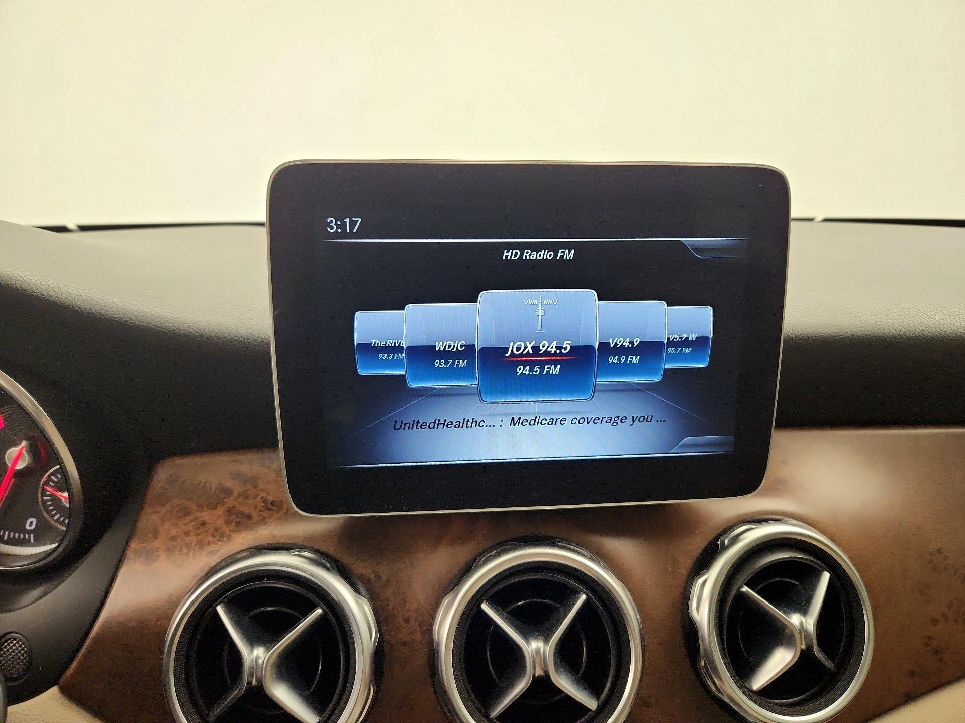 Thumbnail: 2020 Mercedes-Benz GLA - 16