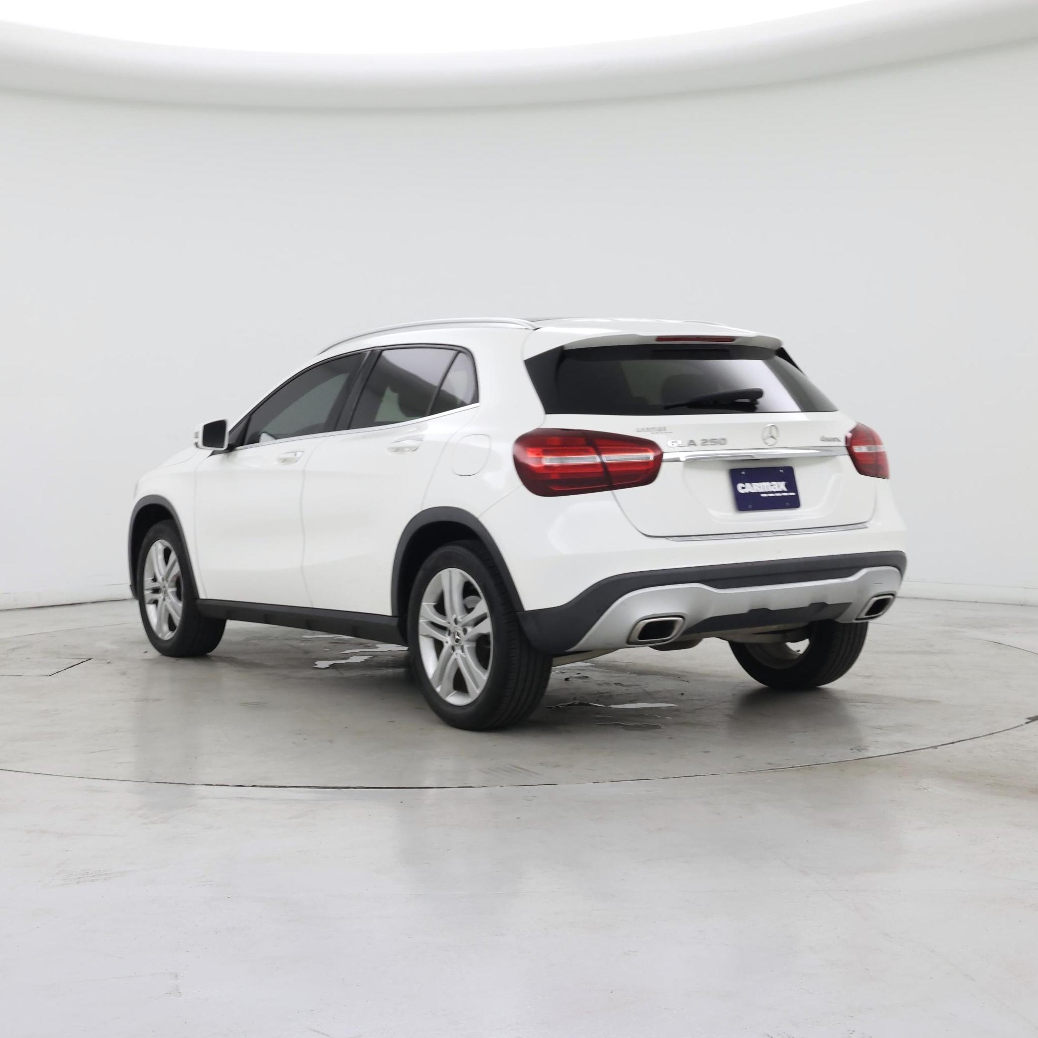 Thumbnail: 2020 Mercedes-Benz GLA - 2