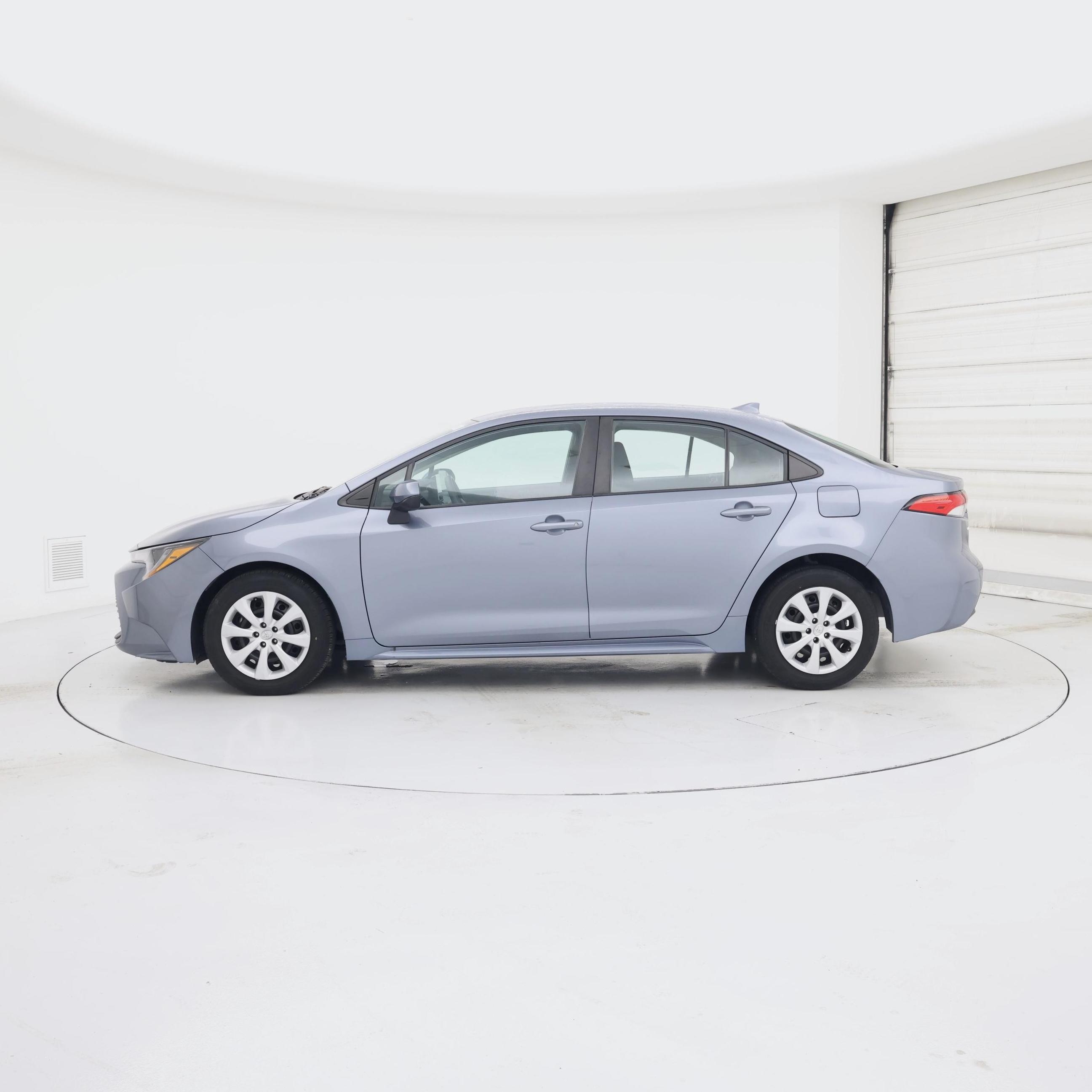 Thumbnail: 2024 Toyota Corolla - 3