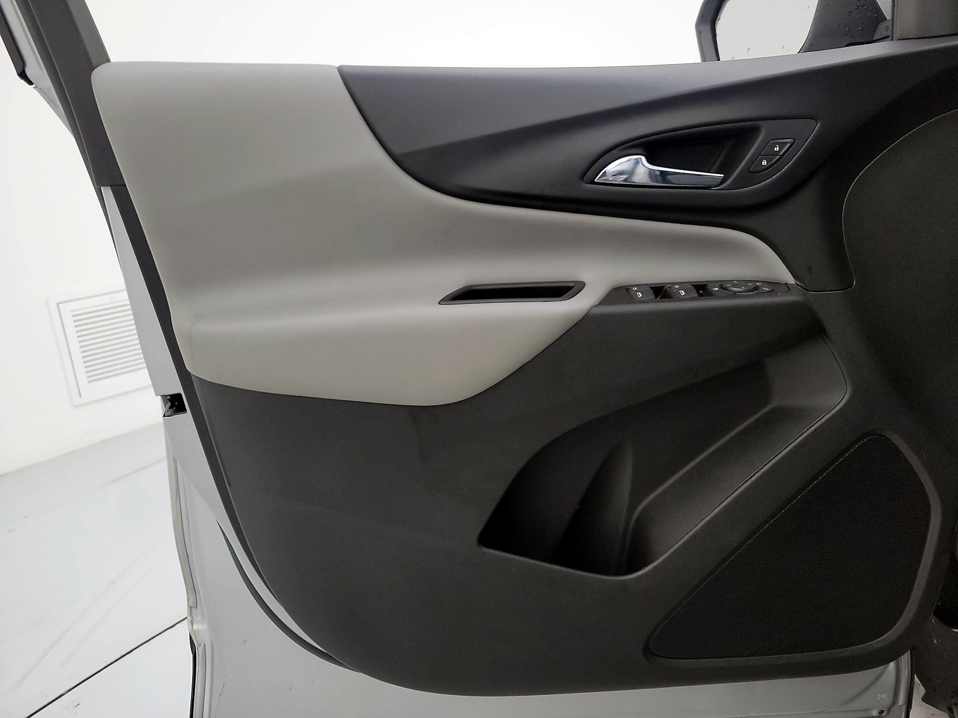 Thumbnail: 2022 Chevrolet Equinox - 12