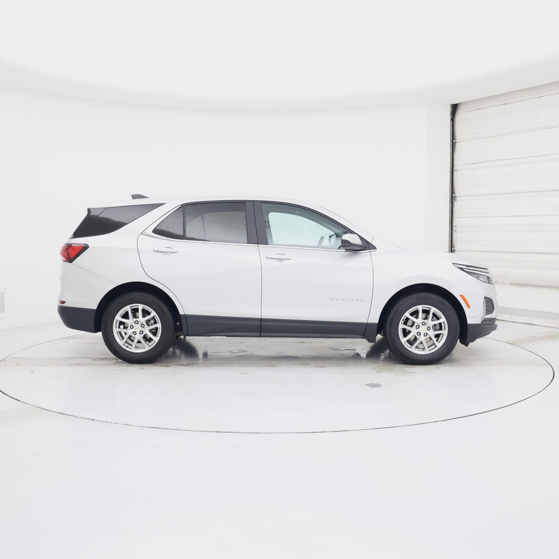 Thumbnail: 2022 Chevrolet Equinox - 7