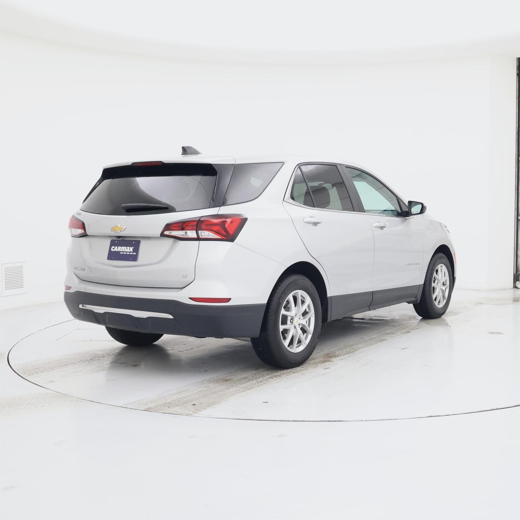 Thumbnail: 2022 Chevrolet Equinox - 8