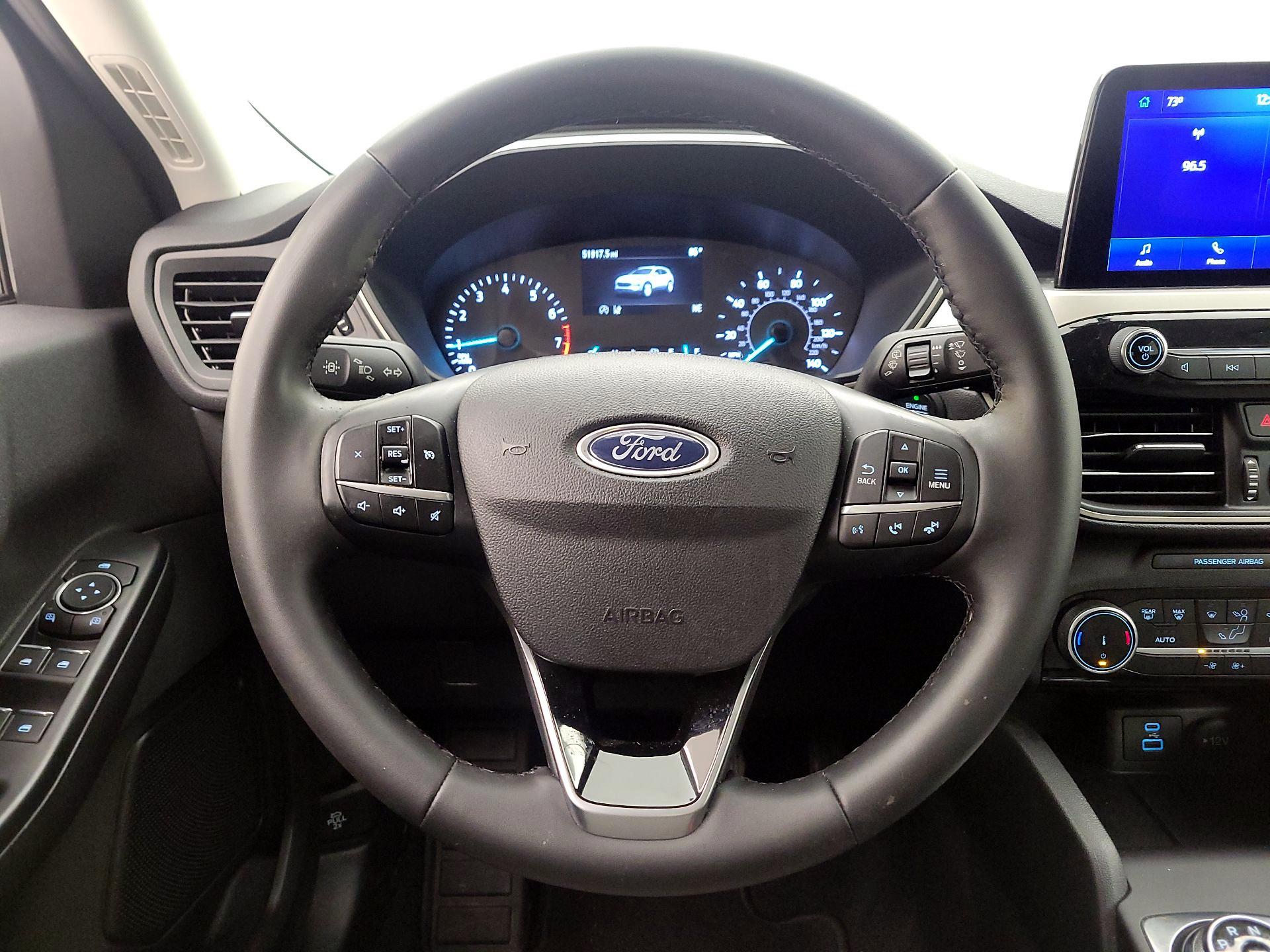 Thumbnail: 2022 Ford Escape - 10