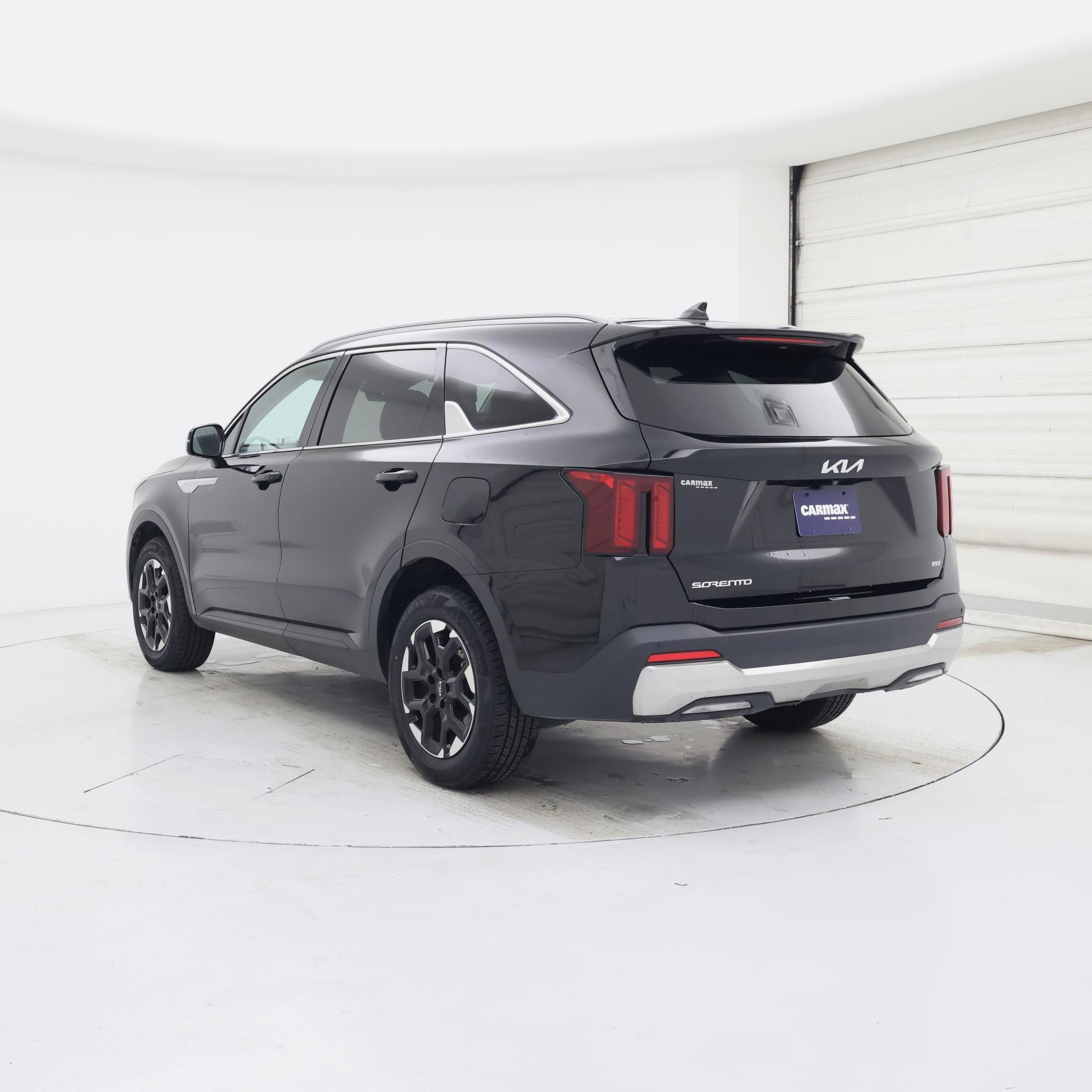 Thumbnail: 2024 Kia Sorento - 2