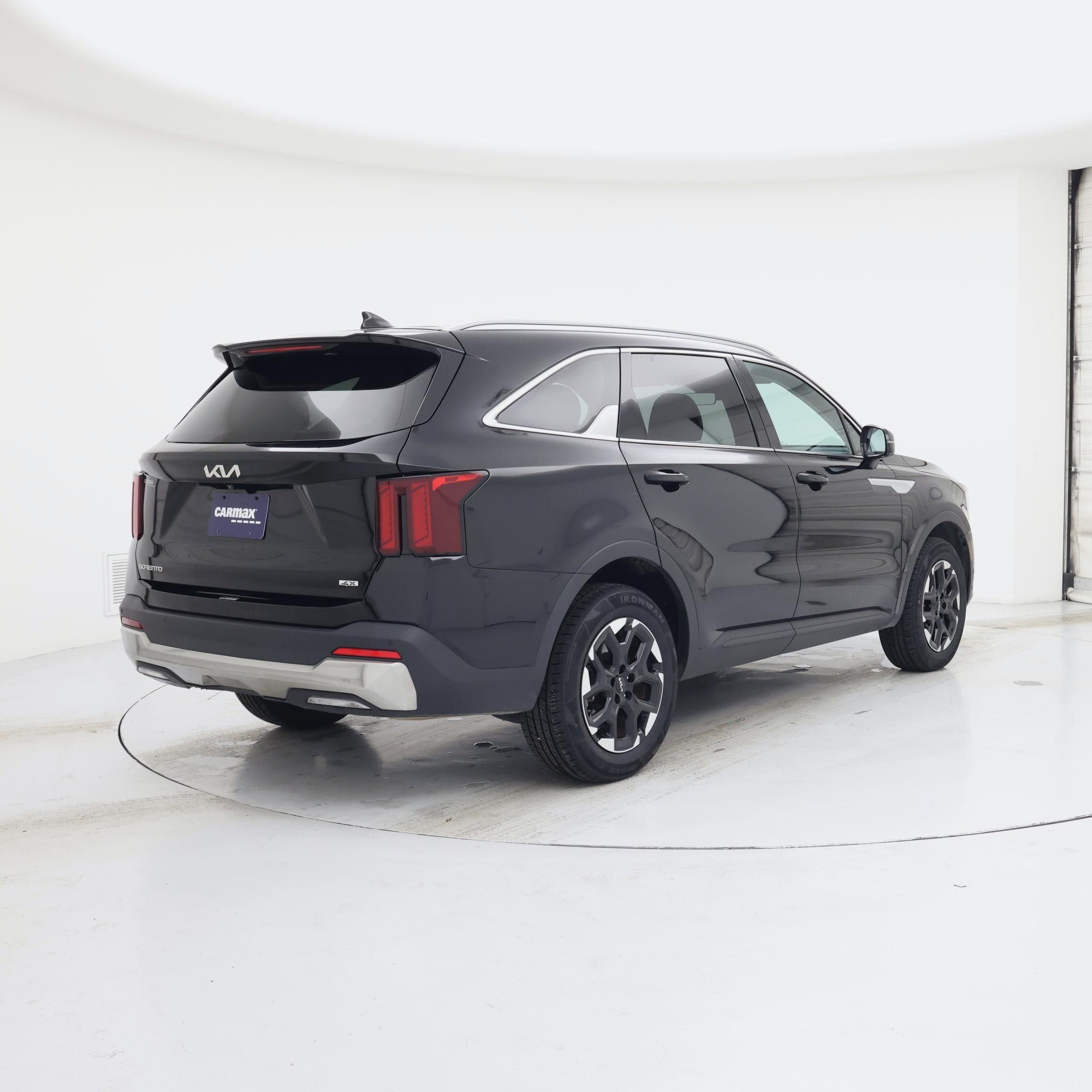 Thumbnail: 2024 Kia Sorento - 8