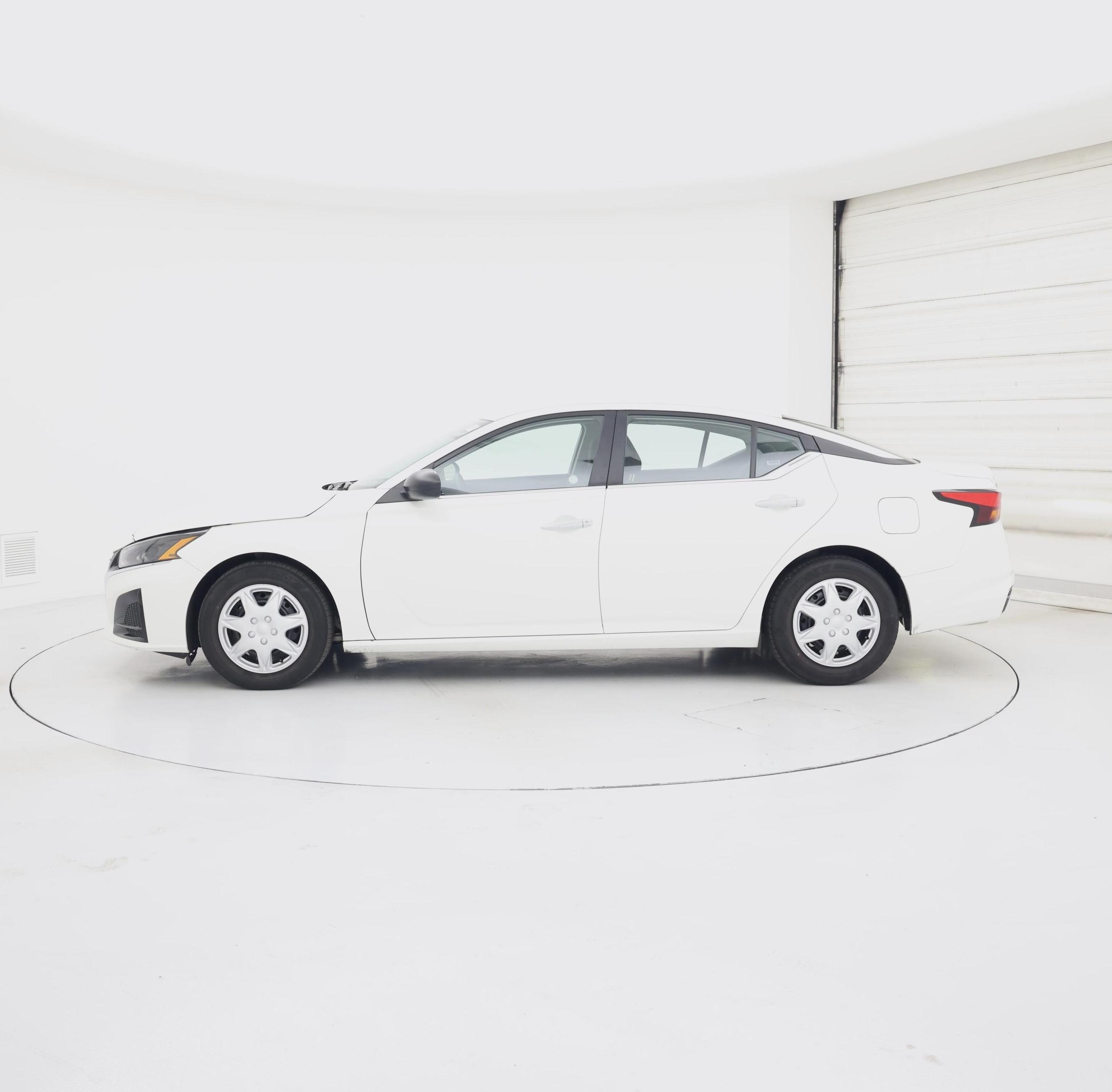 Thumbnail: 2024 Nissan Altima - 3