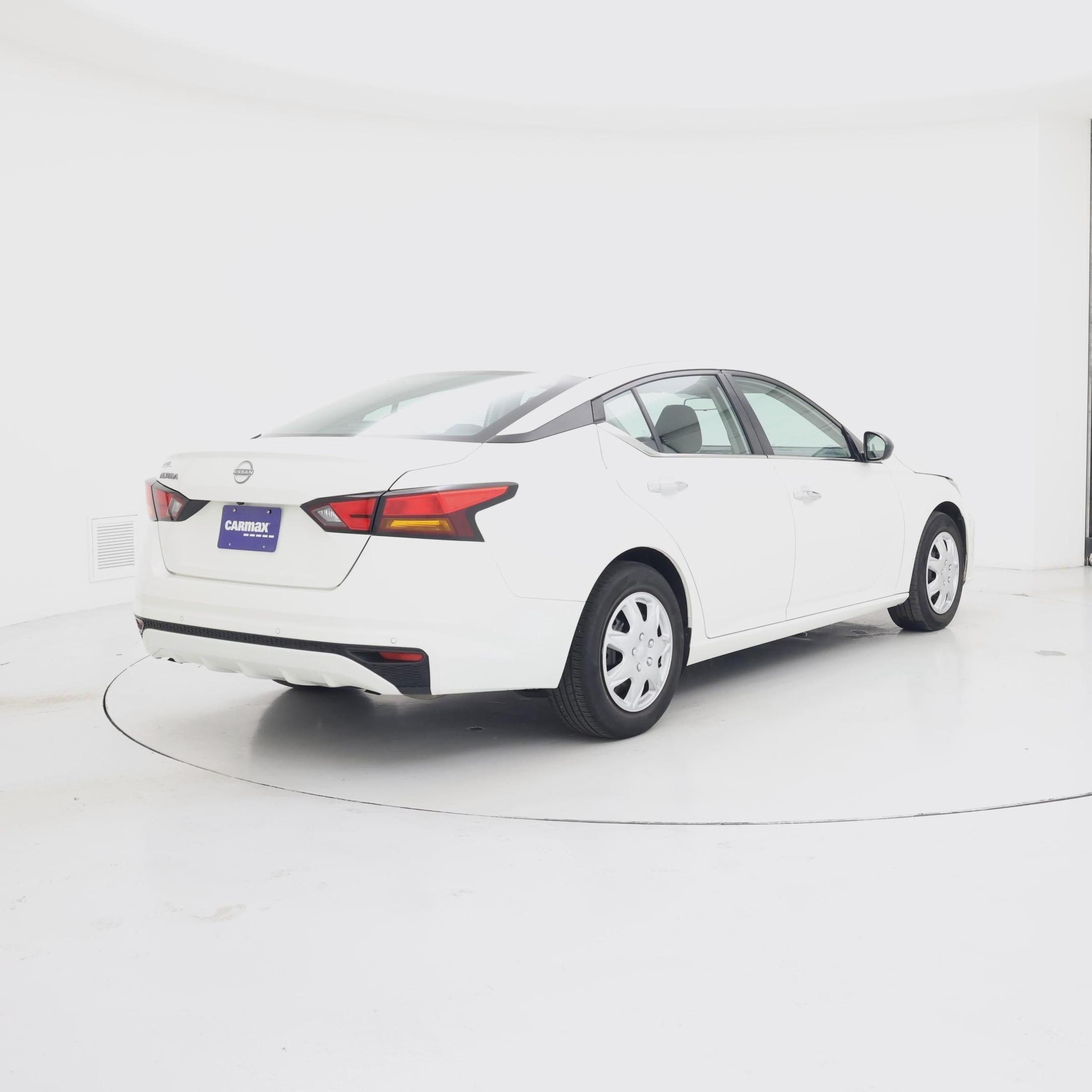 Thumbnail: 2024 Nissan Altima - 8