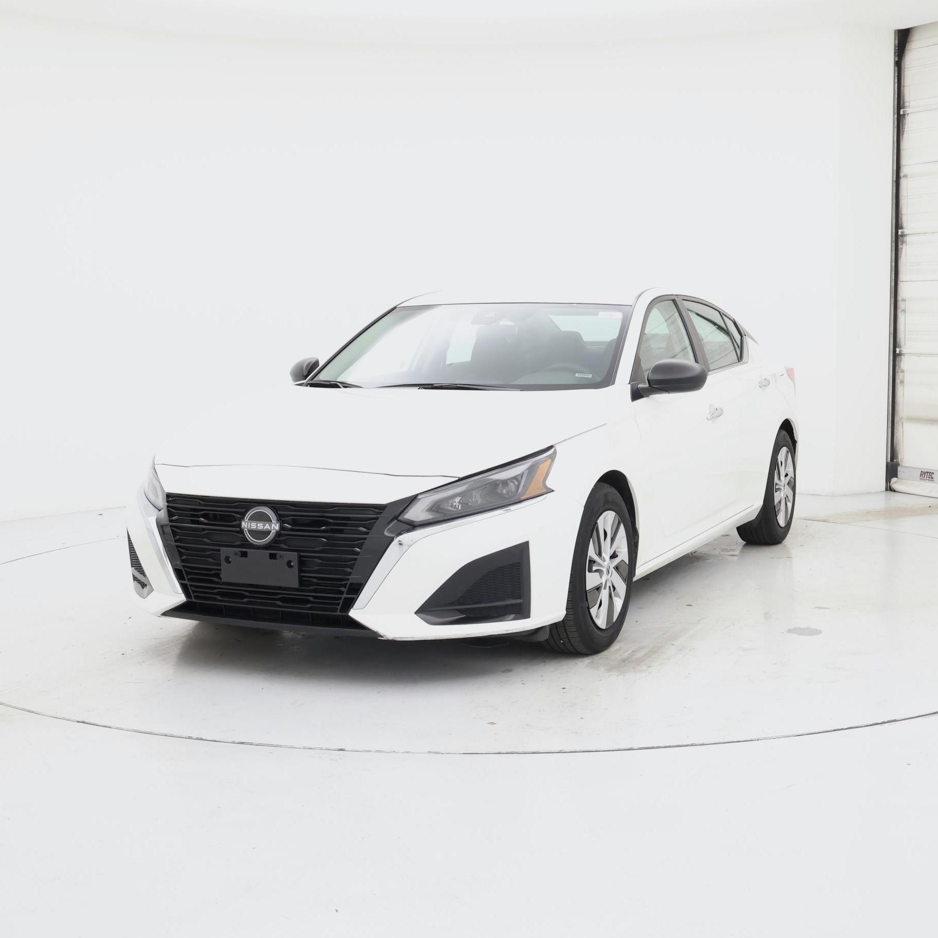 Thumbnail: 2024 Nissan Altima - 4