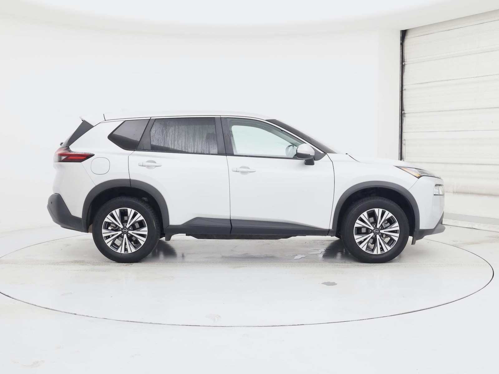 2022 Nissan Rogue SV - Photo 8