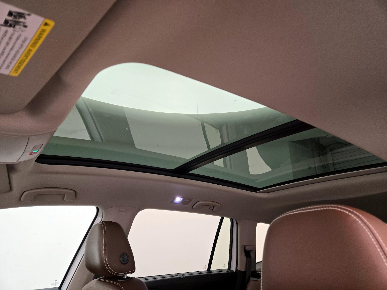 2023 Volkswagen Atlas SE w/Tech - Photo 20
