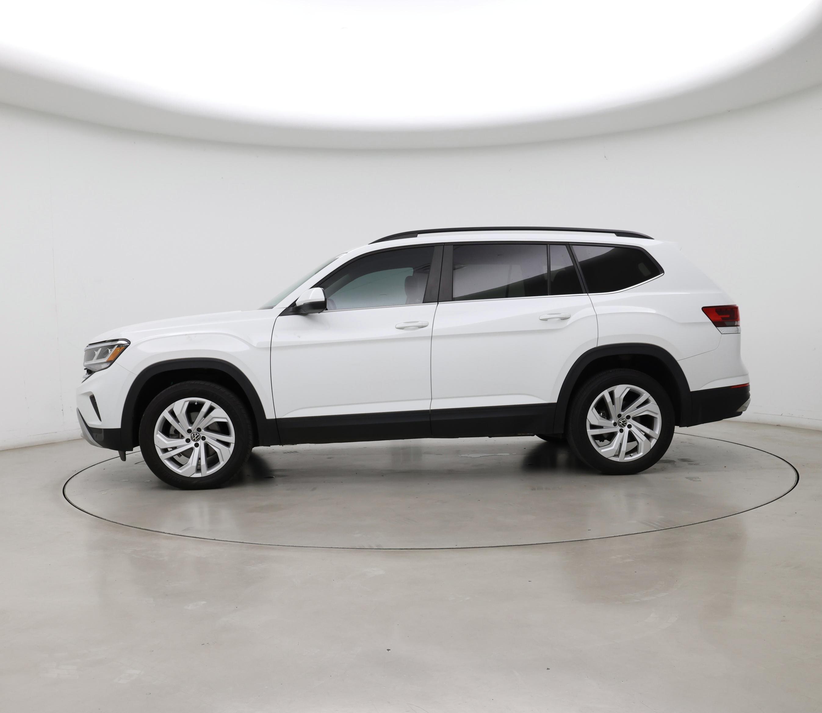Thumbnail: 2023 Volkswagen Atlas - 3