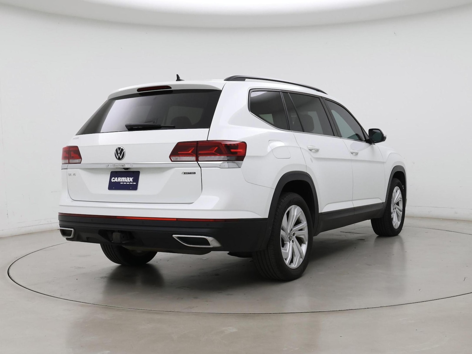 2023 Volkswagen Atlas SE w/Tech - Photo 9