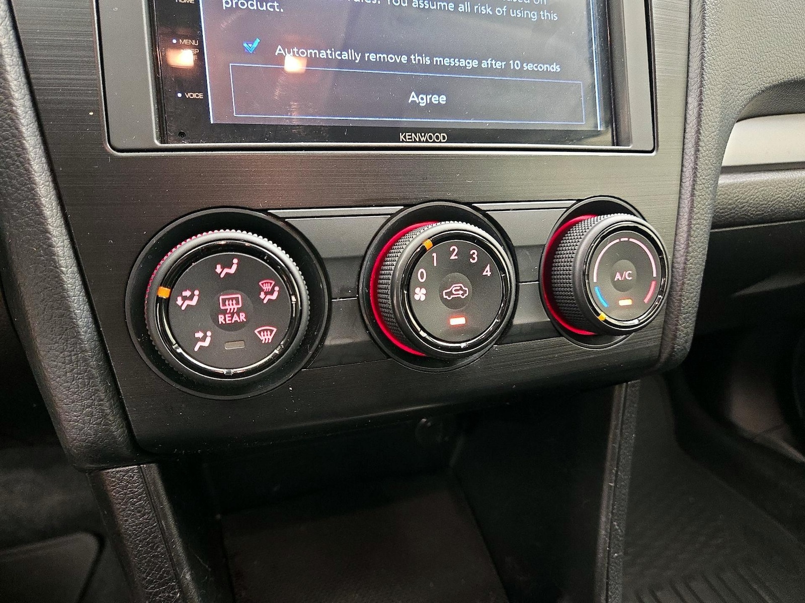 2014 Subaru XV Crosstrek Premium - Photo 17