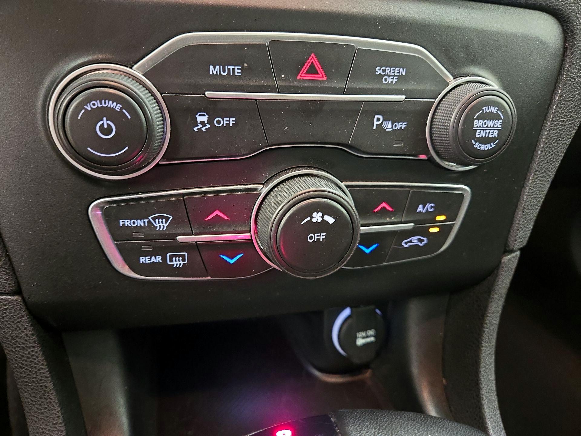 Thumbnail: 2023 Dodge Charger - 16