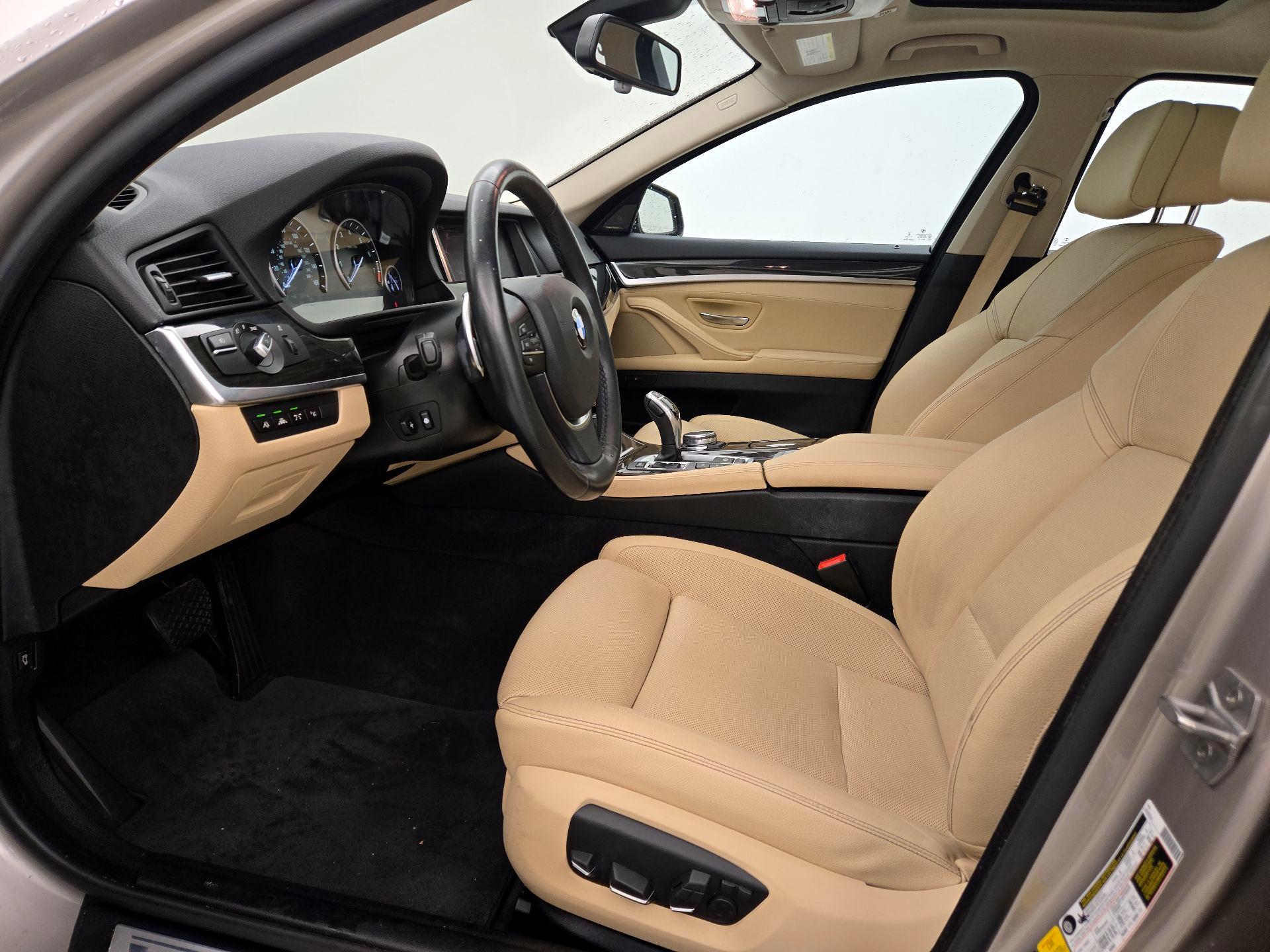 Thumbnail: 2016 BMW 5 Series - 11