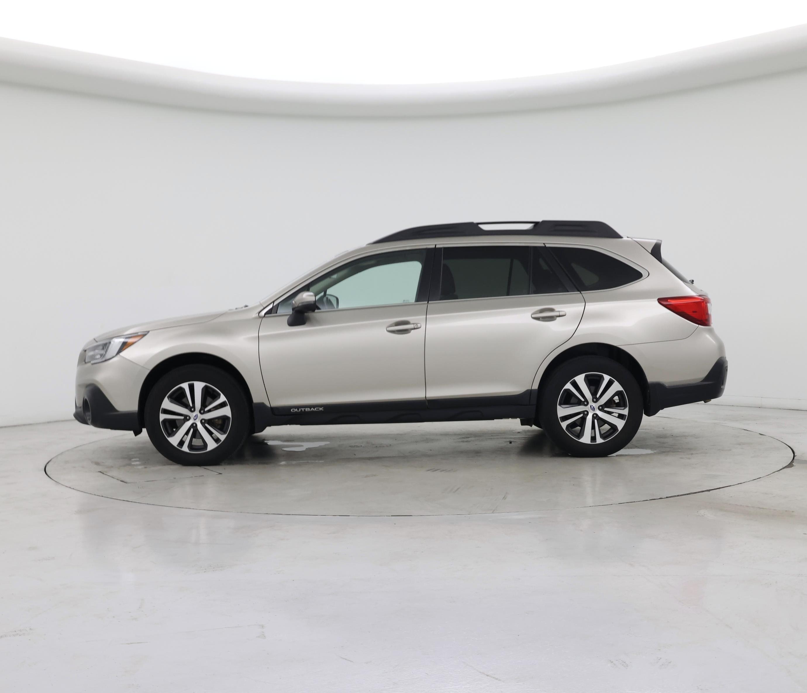 Thumbnail: 2018 Subaru Outback - 3