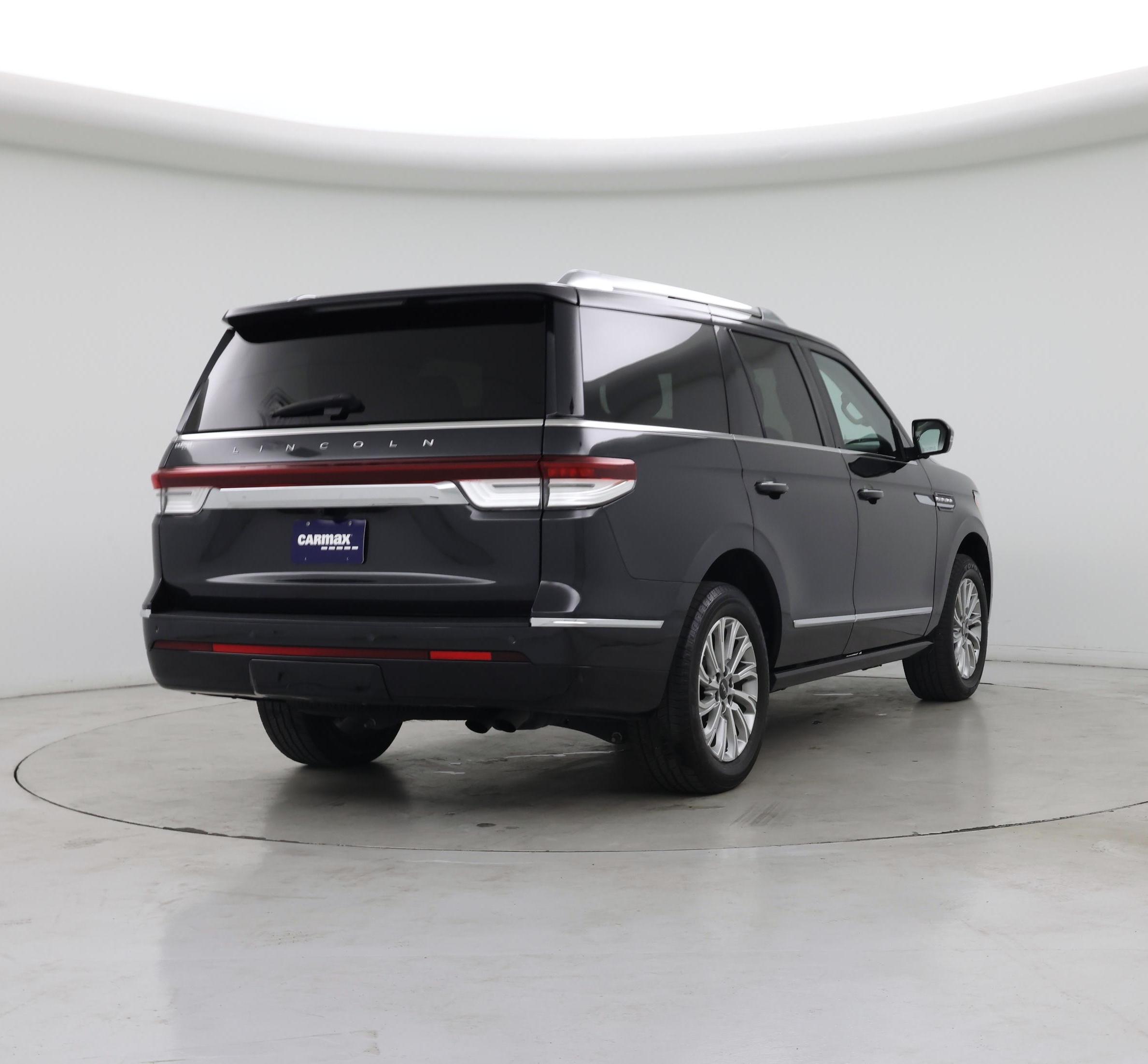 Thumbnail: 2022 Lincoln Navigator - 8