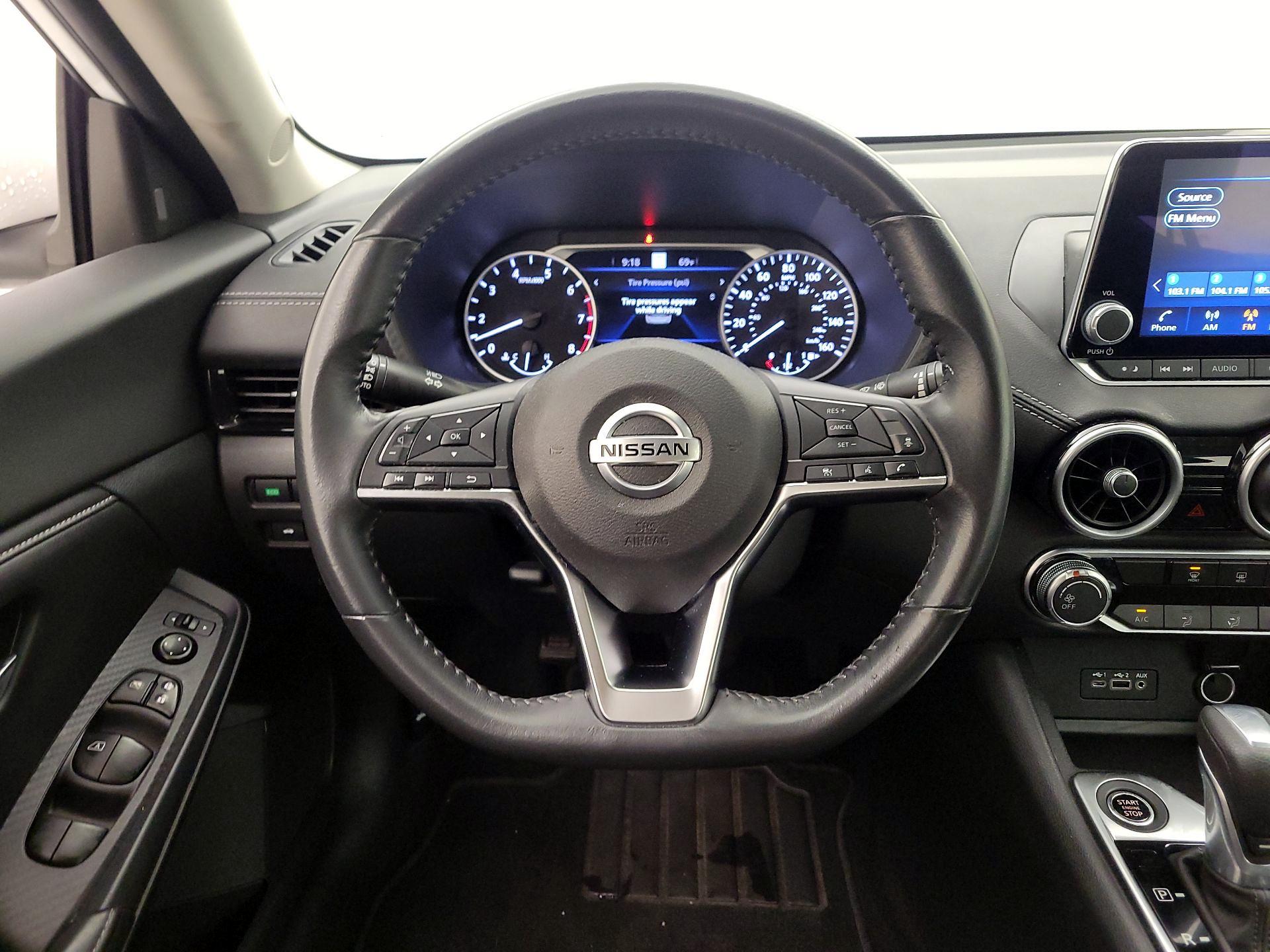 Thumbnail: 2023 Nissan Sentra - 10