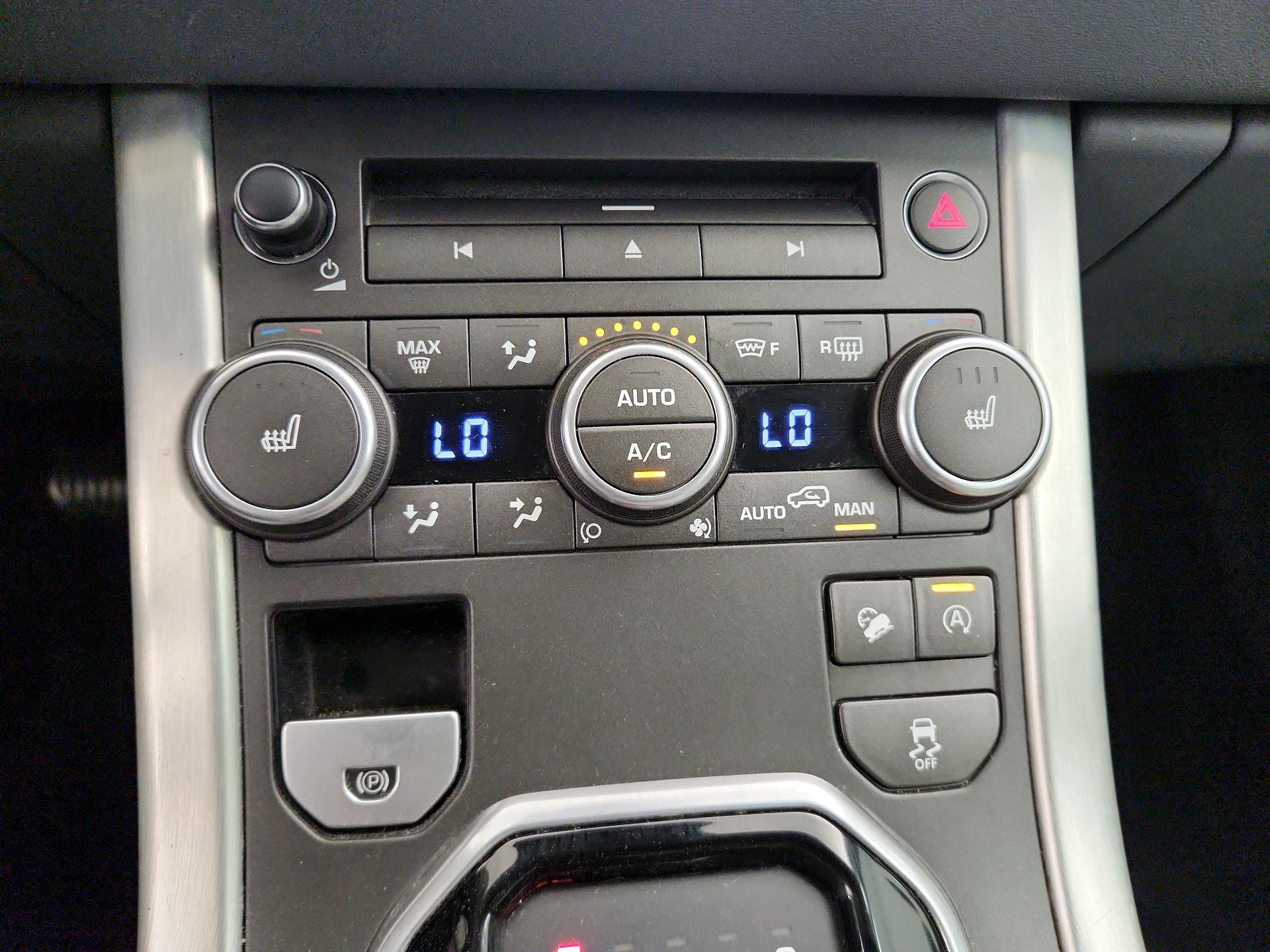 Thumbnail: 2017 Land Rover Range Rover Evoque - 17