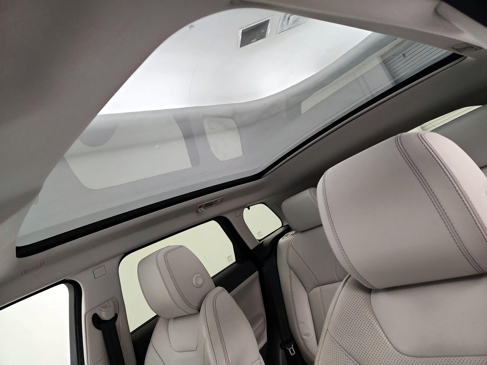 Thumbnail: 2017 Land Rover Range Rover Evoque - 20