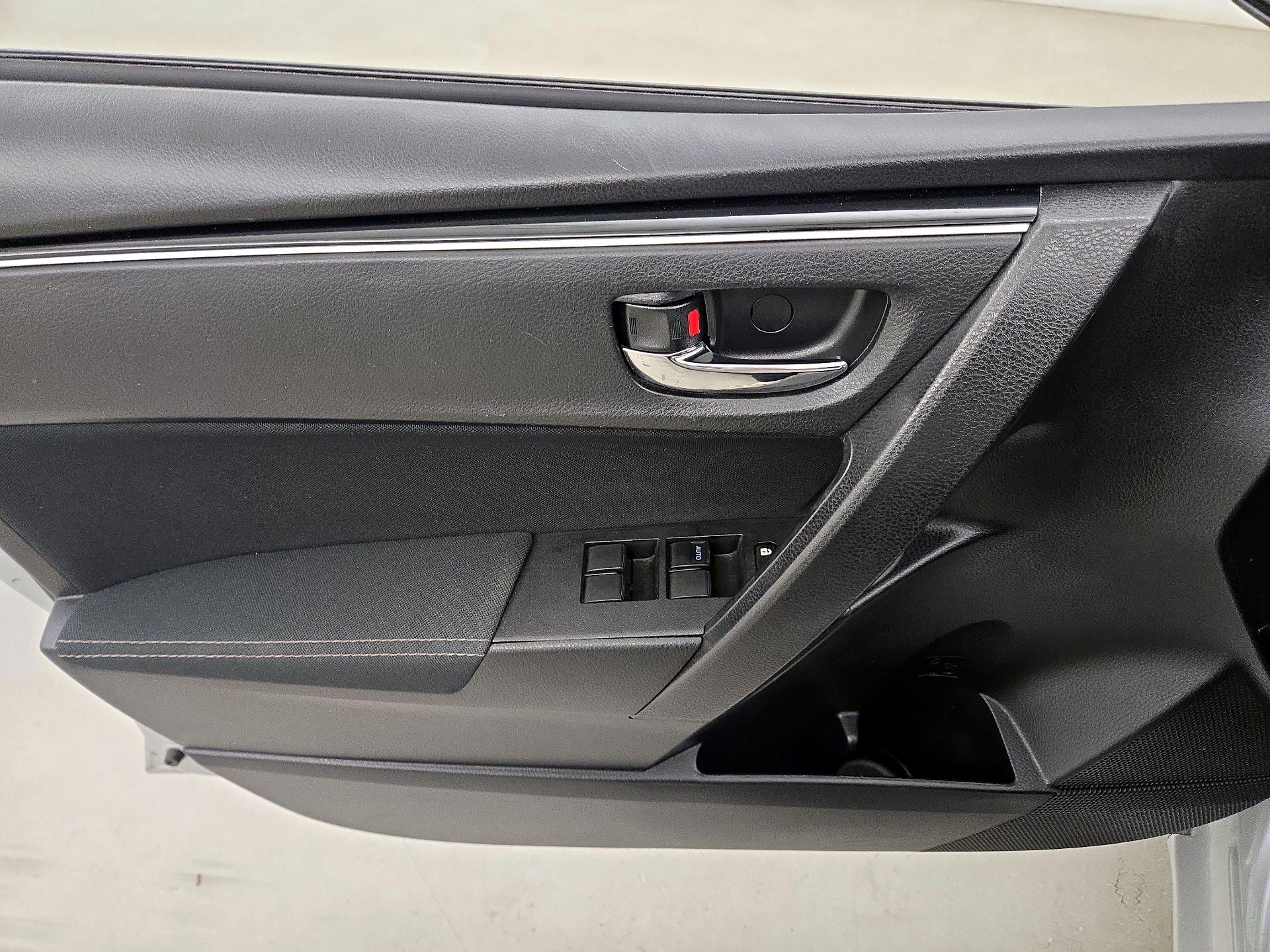 Thumbnail: 2019 Toyota Corolla - 12