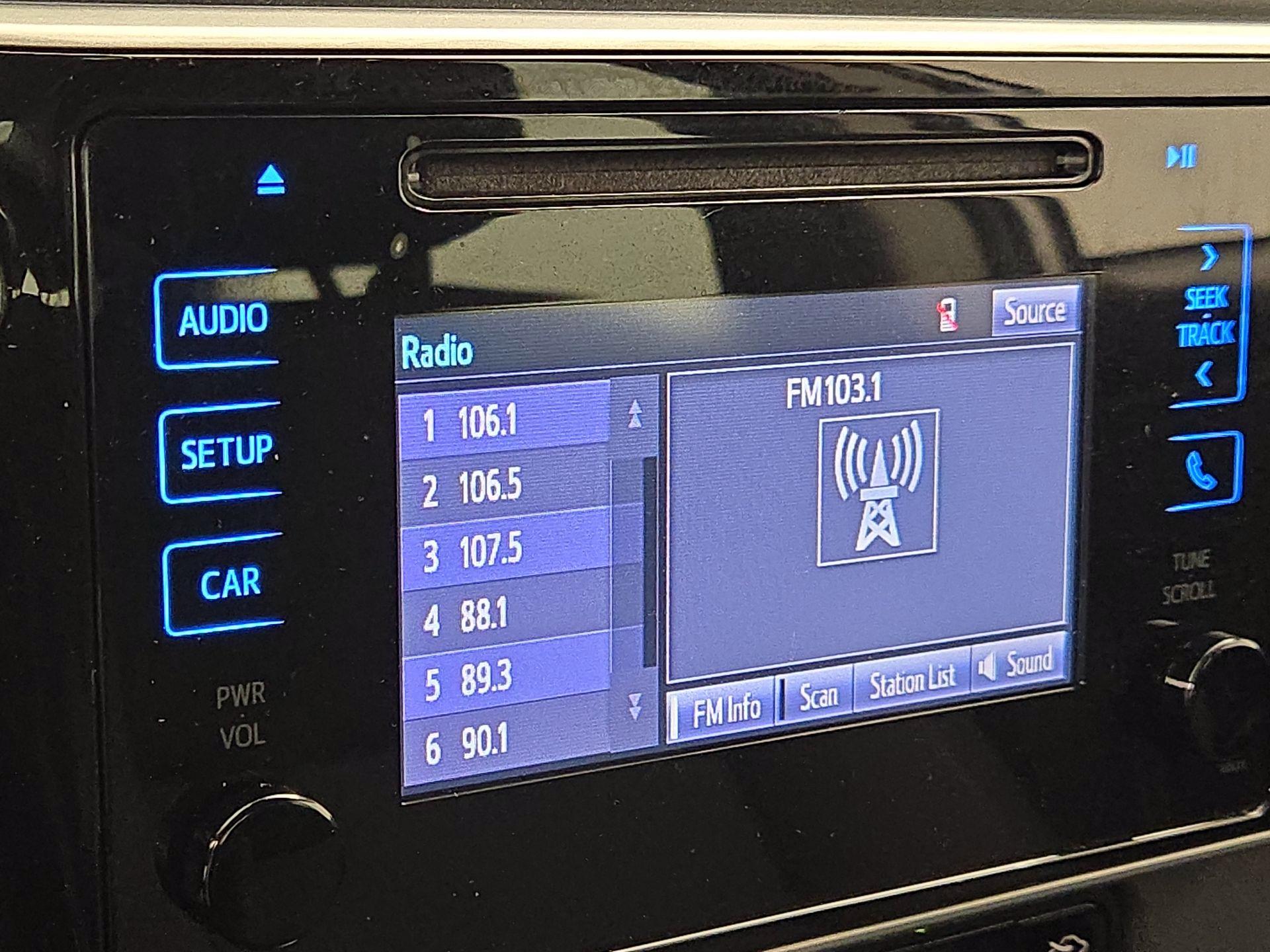 Thumbnail: 2019 Toyota Corolla - 15