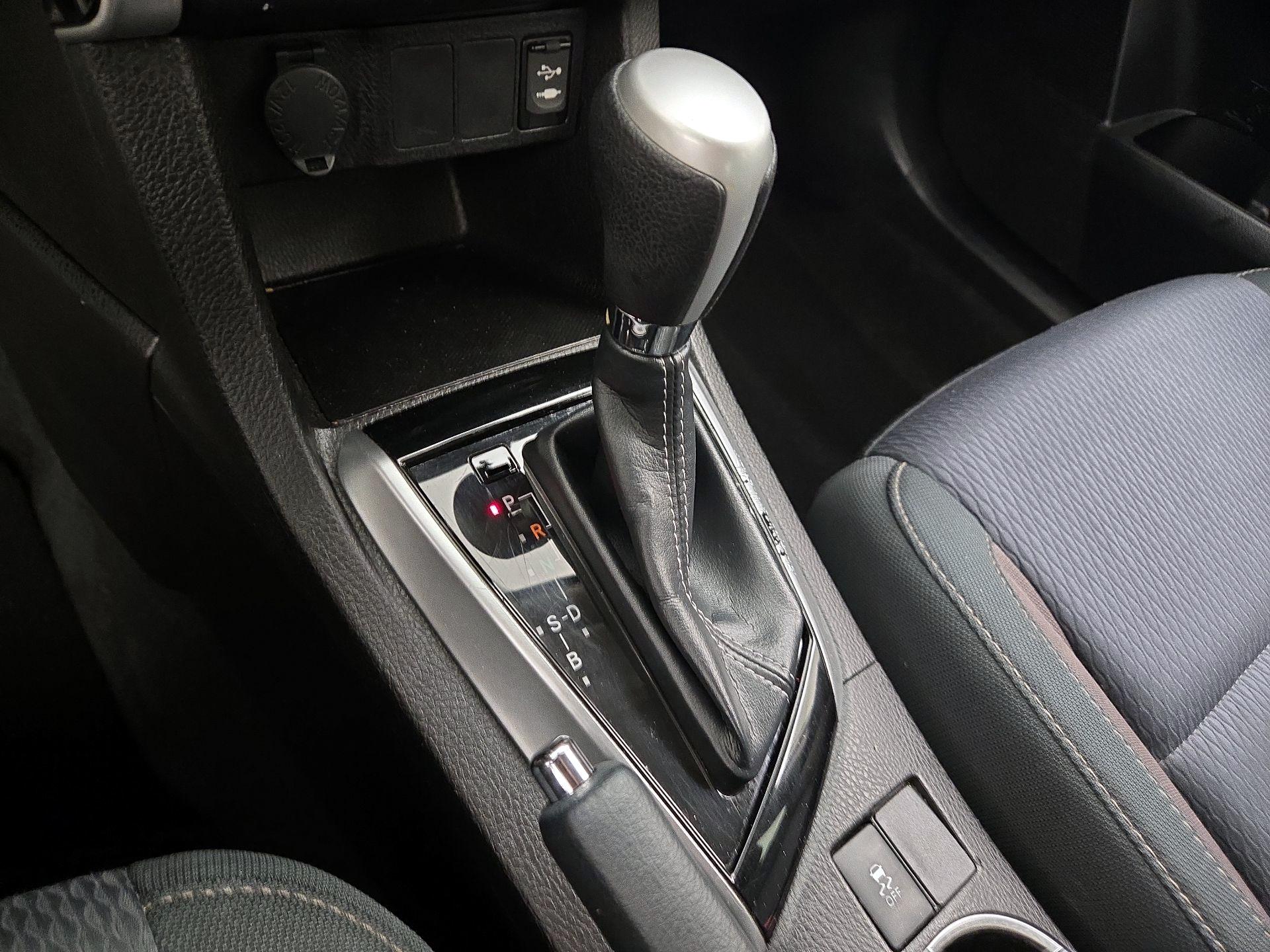 Thumbnail: 2019 Toyota Corolla - 17