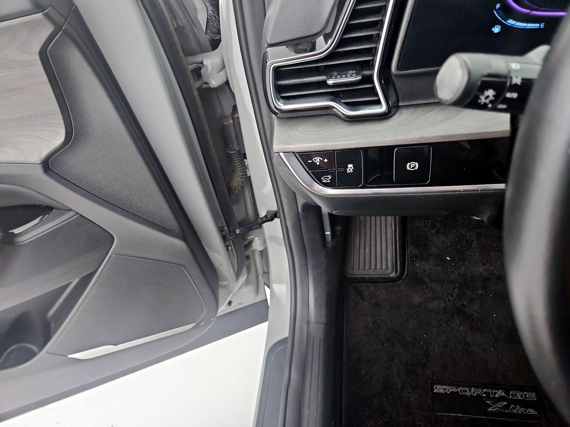 Thumbnail: 2024 Kia Sportage - 13