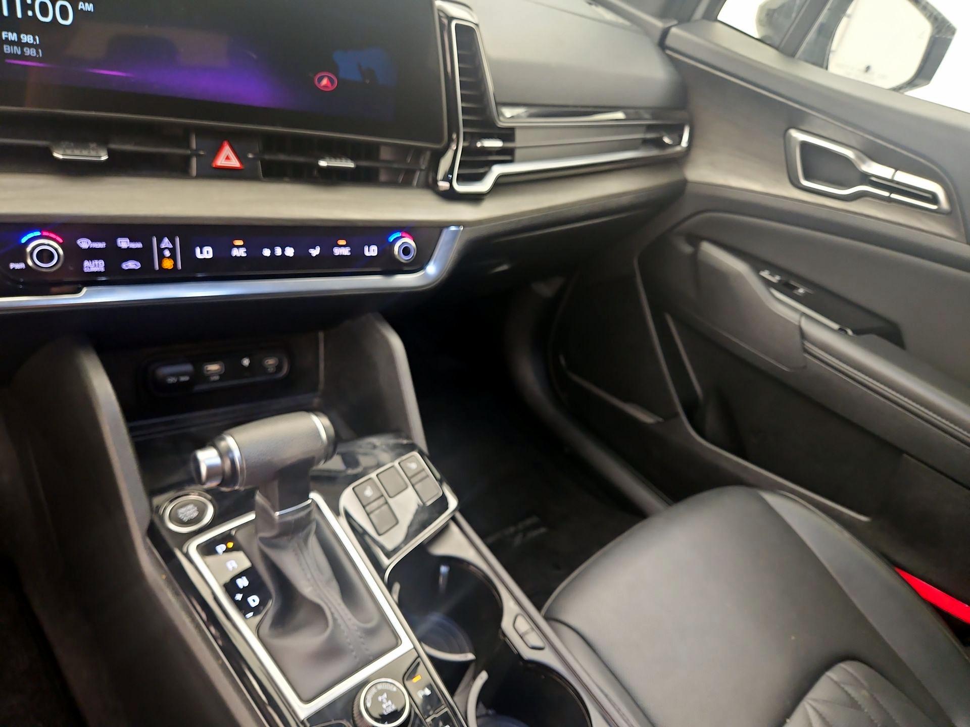 Thumbnail: 2024 Kia Sportage - 17