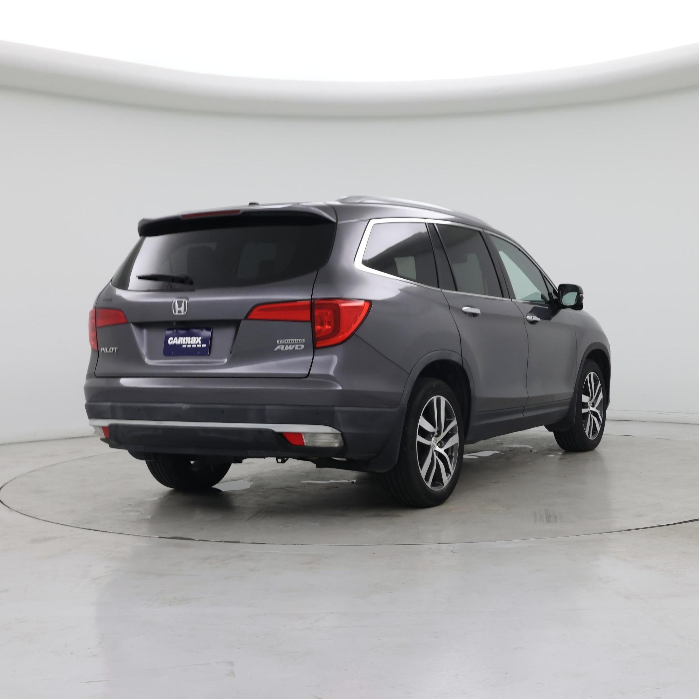 Thumbnail: 2018 Honda Pilot - 8