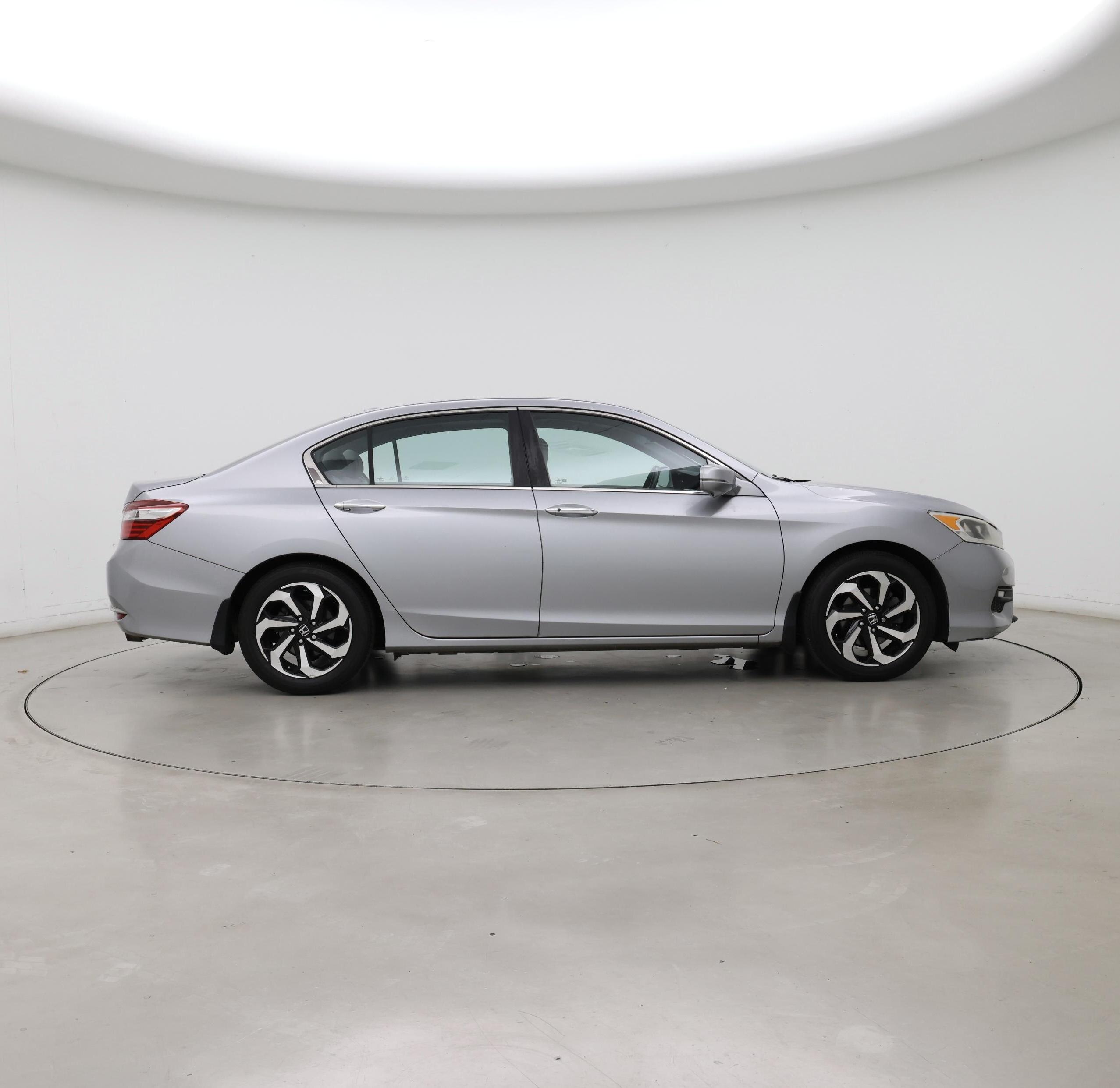 Thumbnail: 2017 Honda Accord - 7