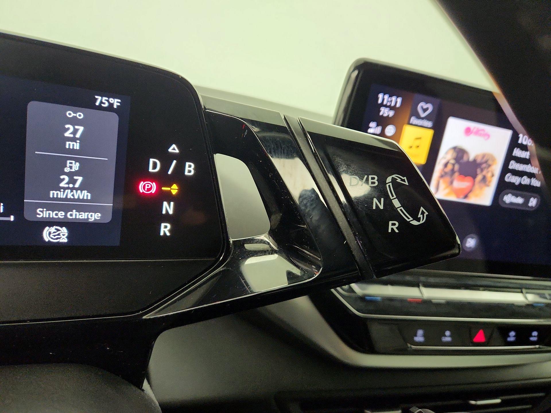 Thumbnail: 2021 Volkswagen ID.4 - 17