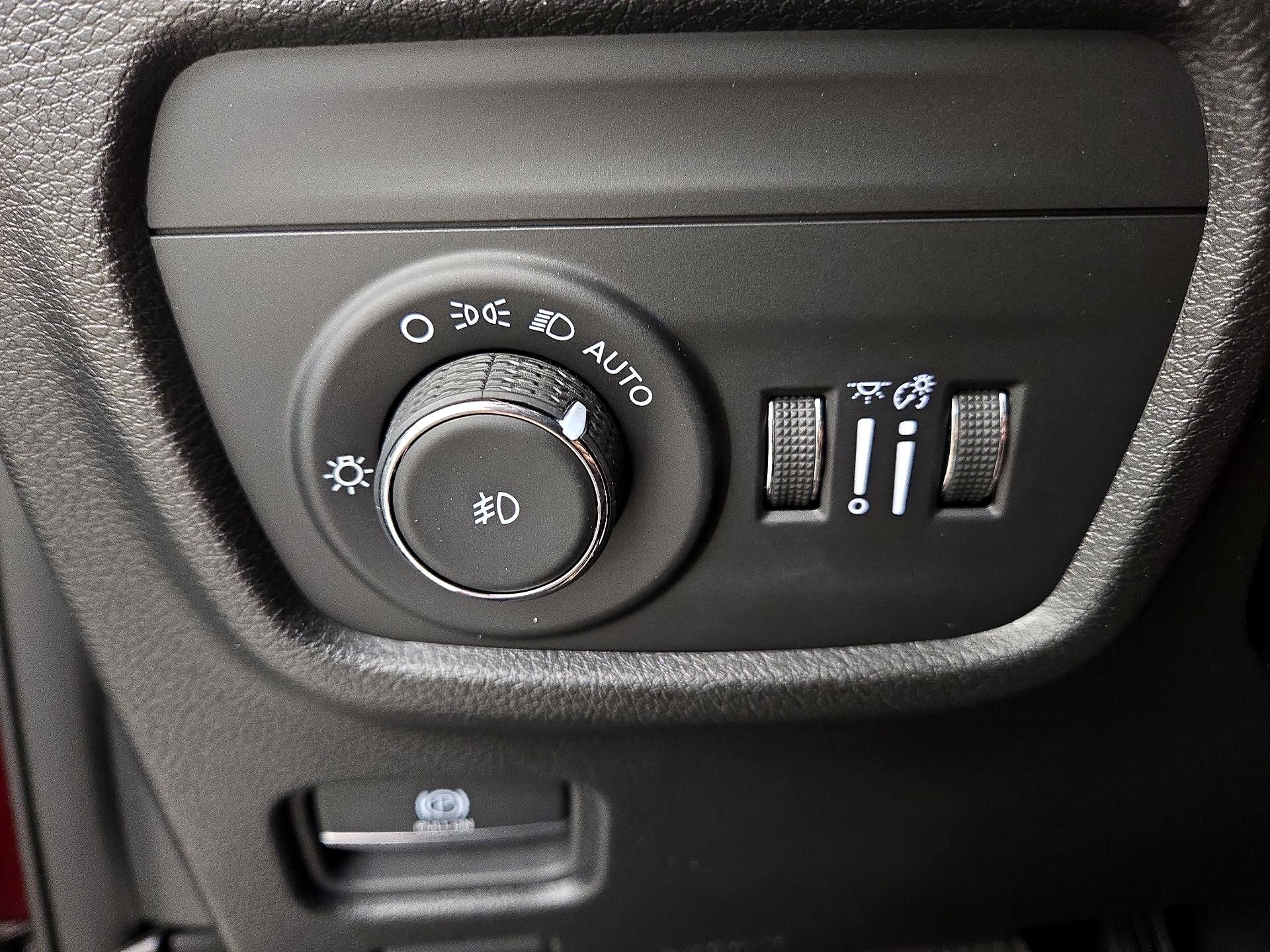 Thumbnail: 2024 Jeep Grand Cherokee - 13