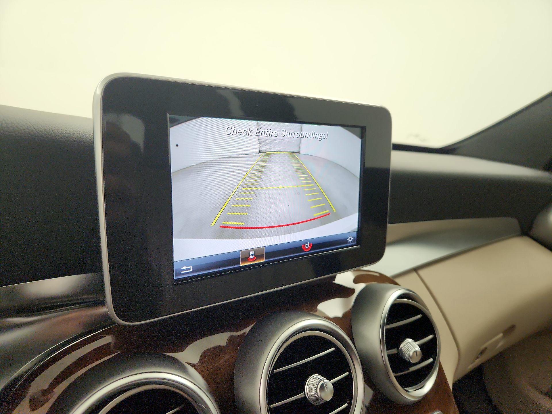 Thumbnail: 2015 Mercedes-Benz C-Class - 14
