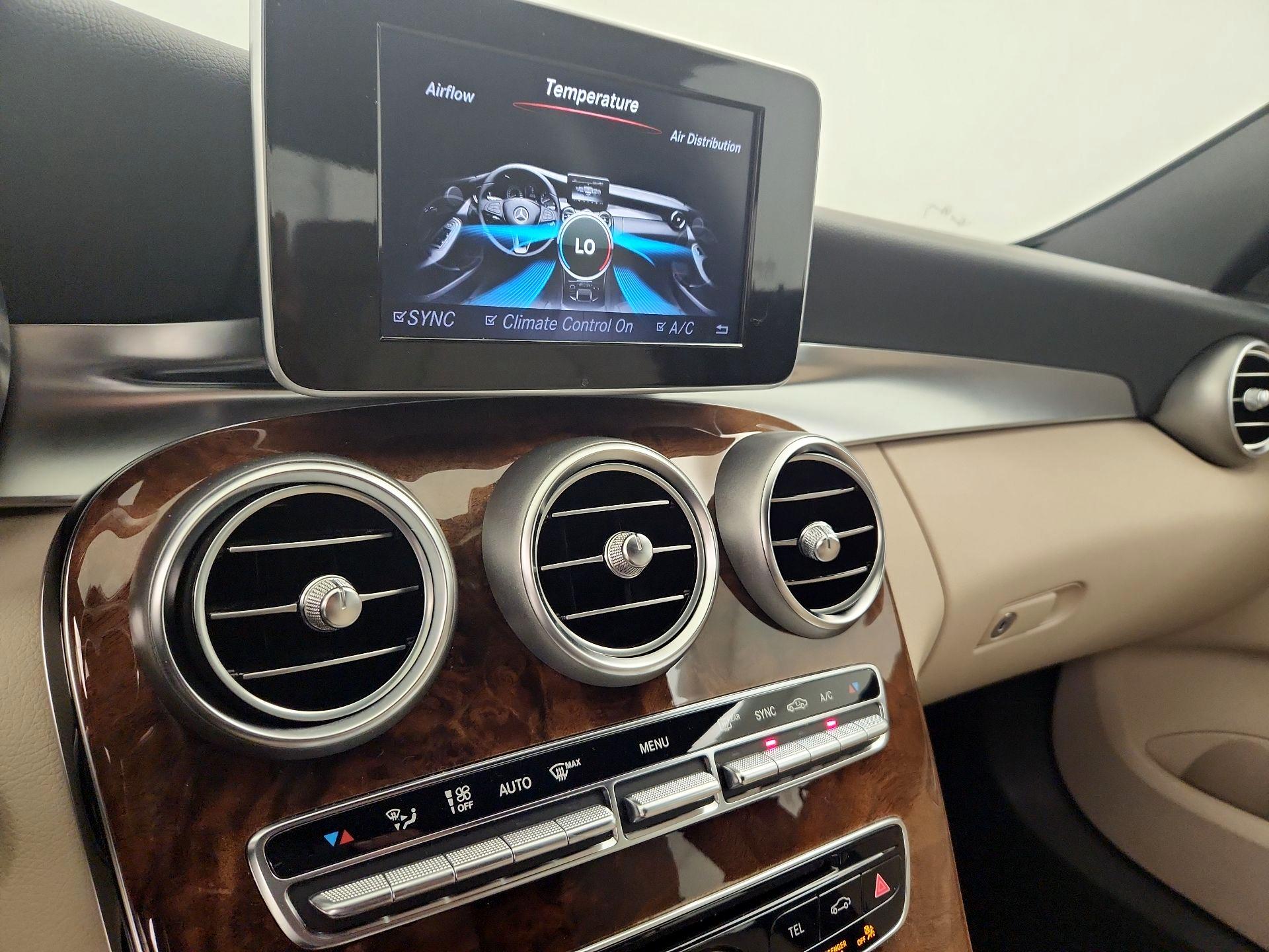 Thumbnail: 2015 Mercedes-Benz C-Class - 16