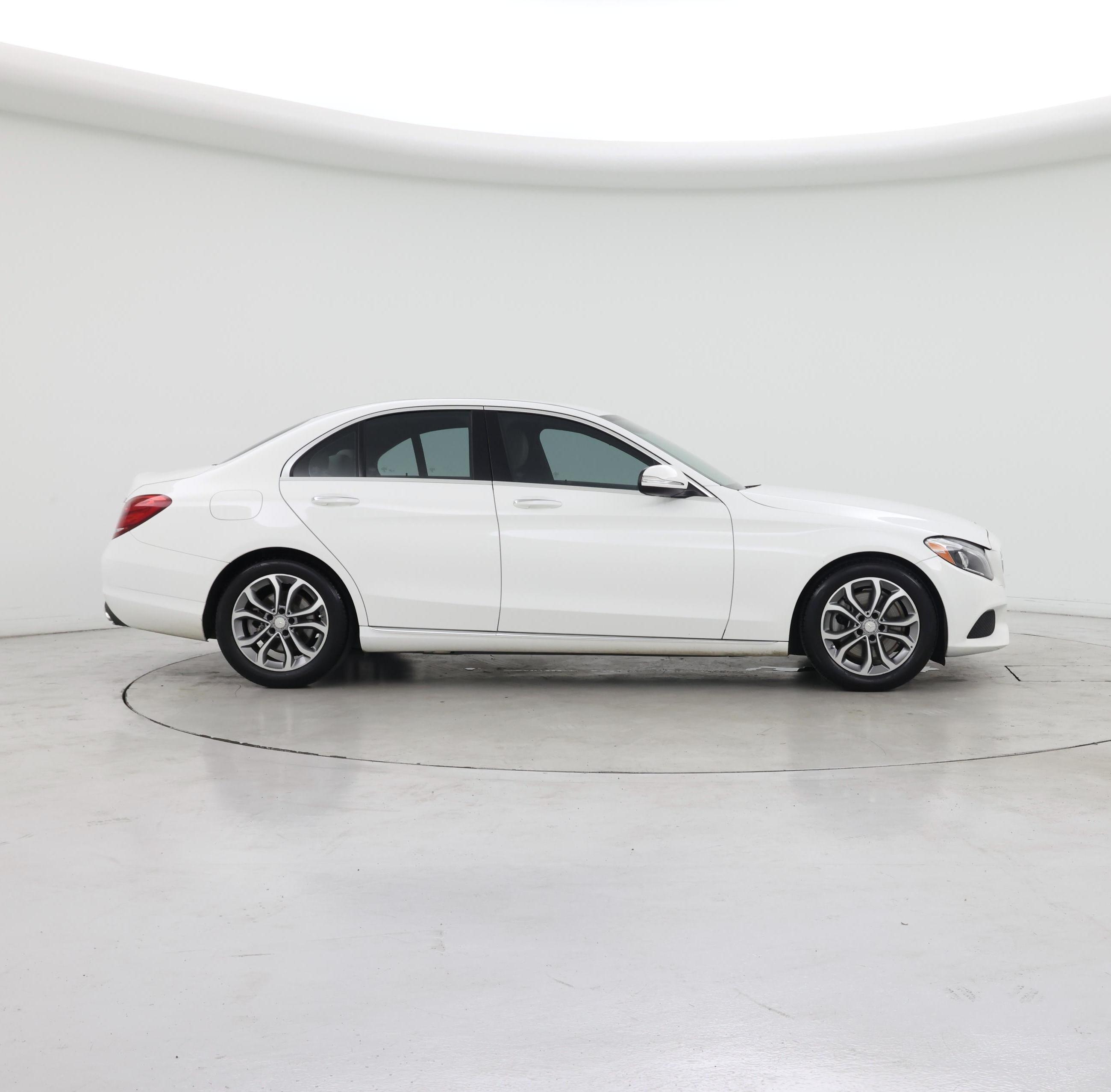 Thumbnail: 2015 Mercedes-Benz C-Class - 7