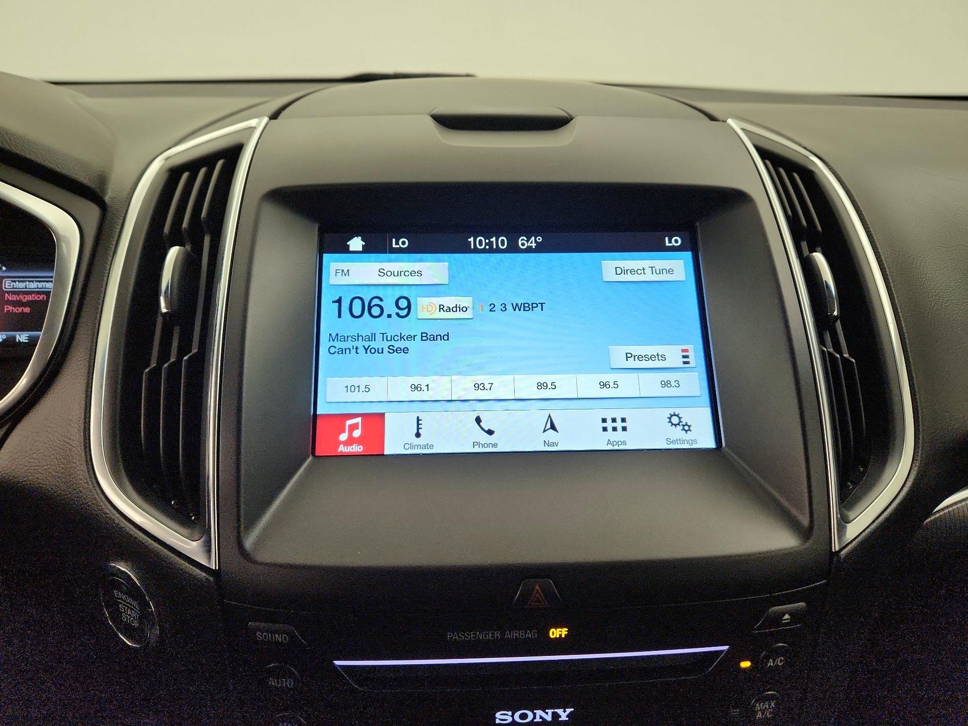 Thumbnail: 2018 Ford Edge - 16