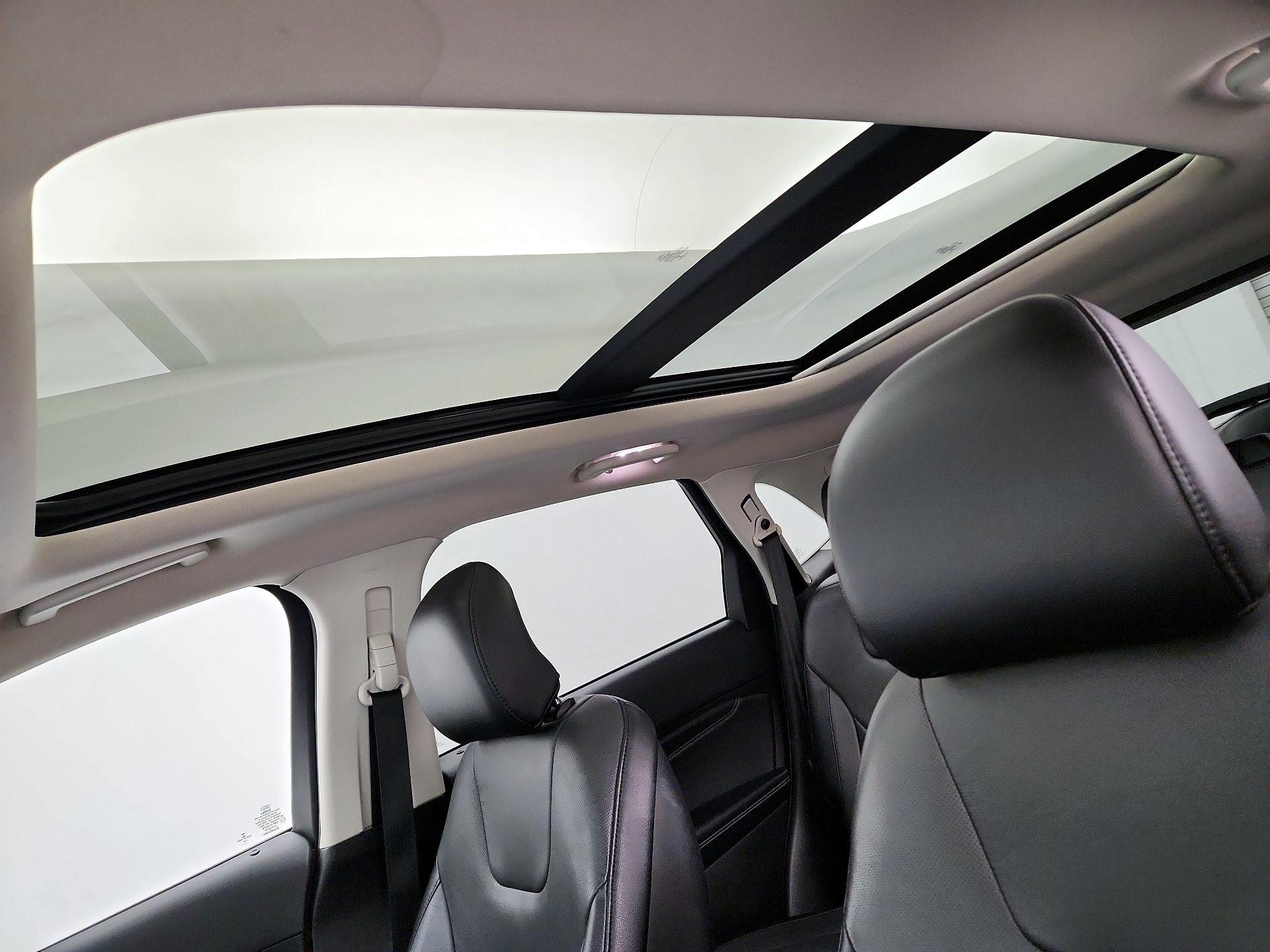 Thumbnail: 2018 Ford Edge - 20