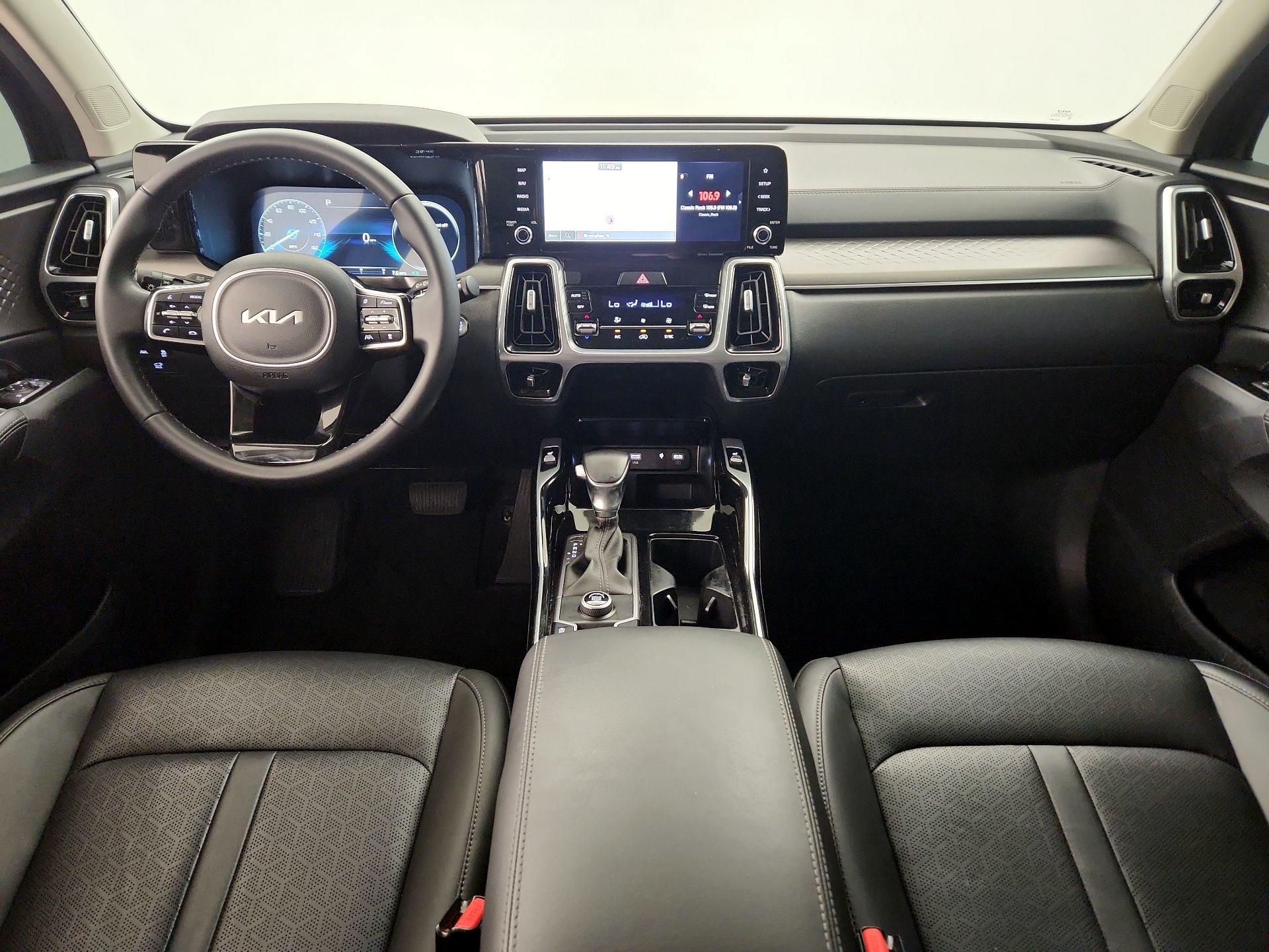 Thumbnail: 2023 Kia Sorento - 9