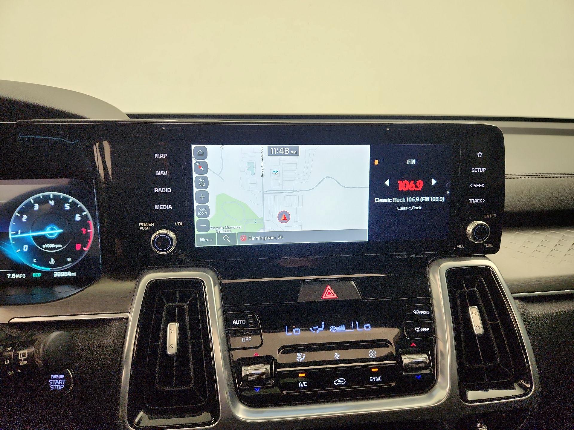 Thumbnail: 2023 Kia Sorento - 14