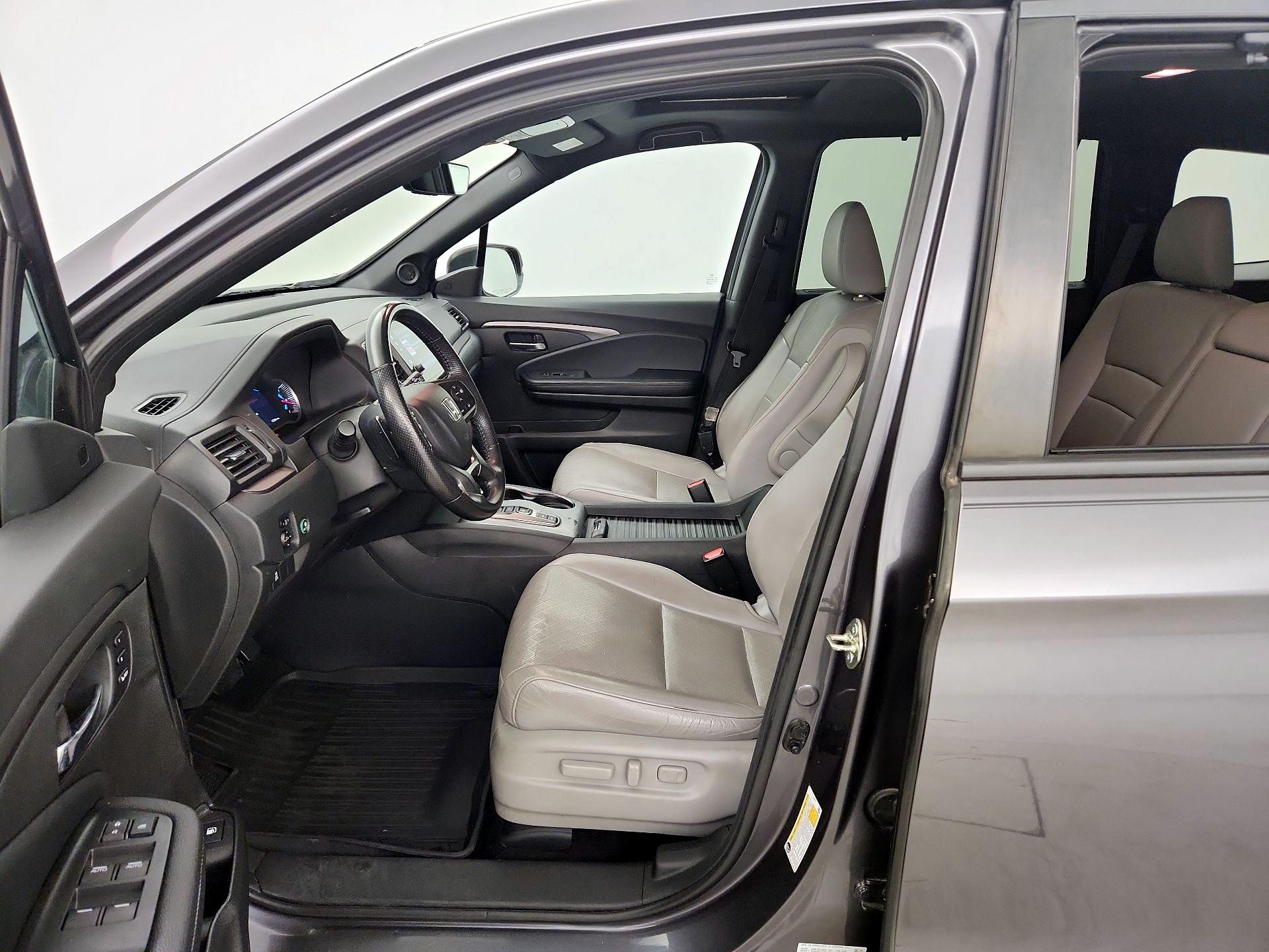 Thumbnail: 2019 Honda Passport - 11