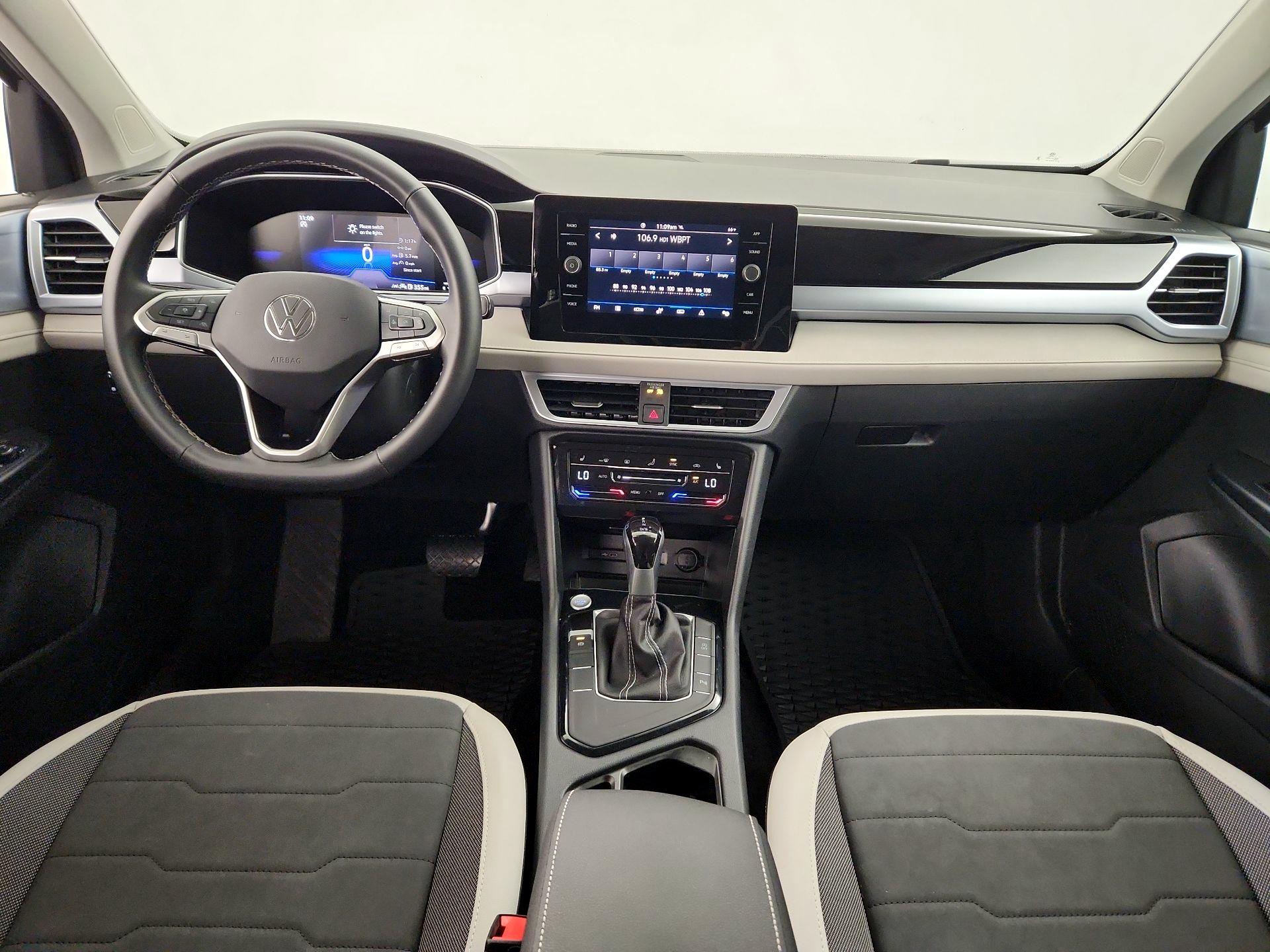 Thumbnail: 2025 Volkswagen Taos - 9