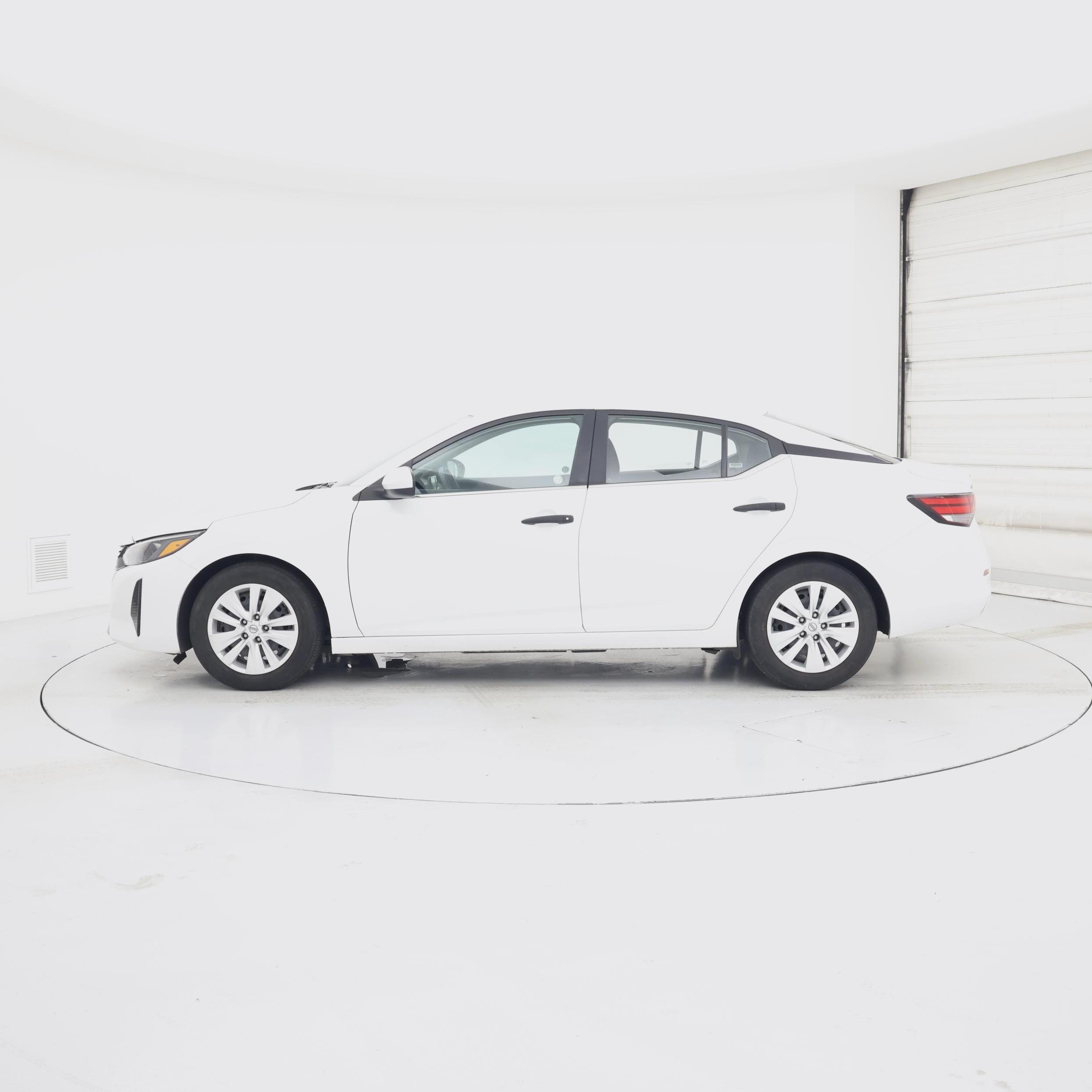 Thumbnail: 2024 Nissan Sentra - 3