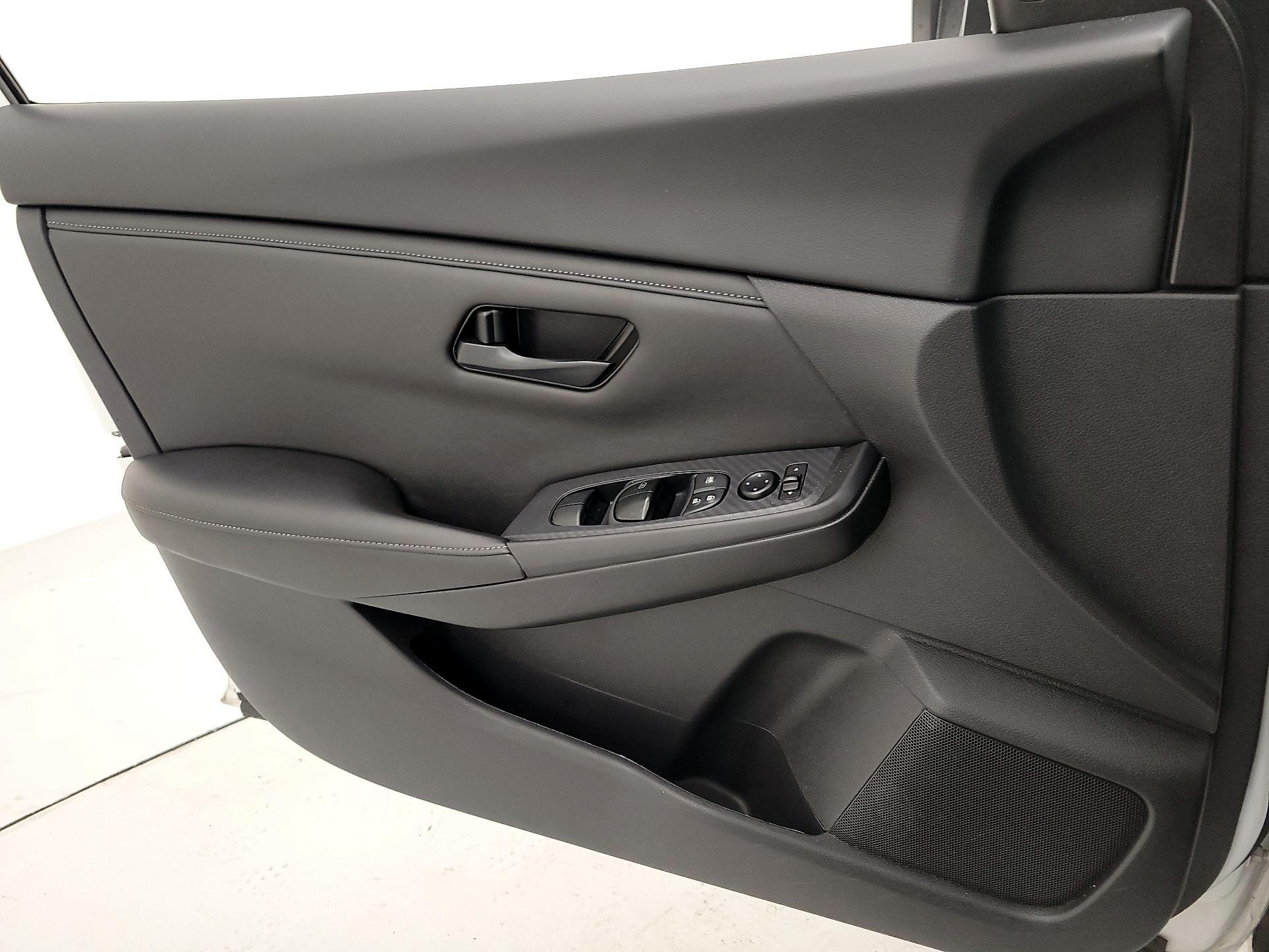 Thumbnail: 2024 Nissan Sentra - 12